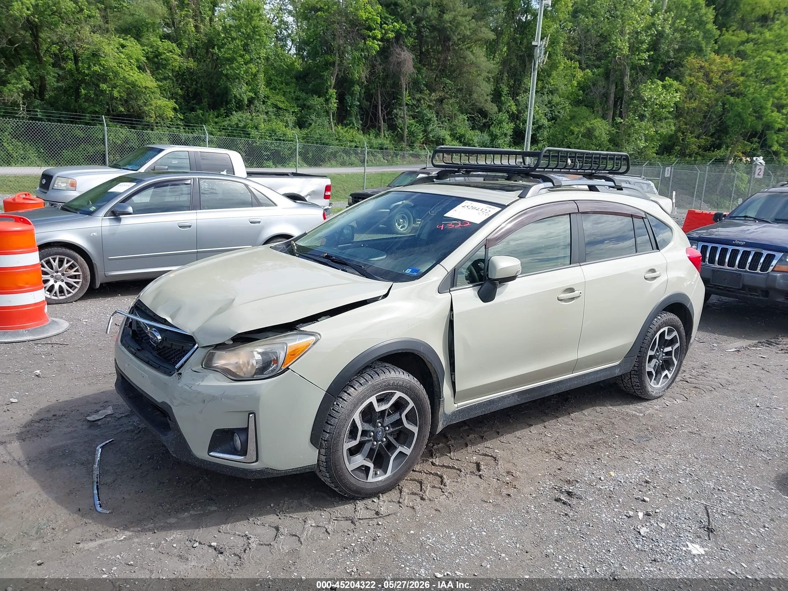 2016 Subaru Crosstrek 2.0i Limited Beige vin: JF2GPALC9G8257449