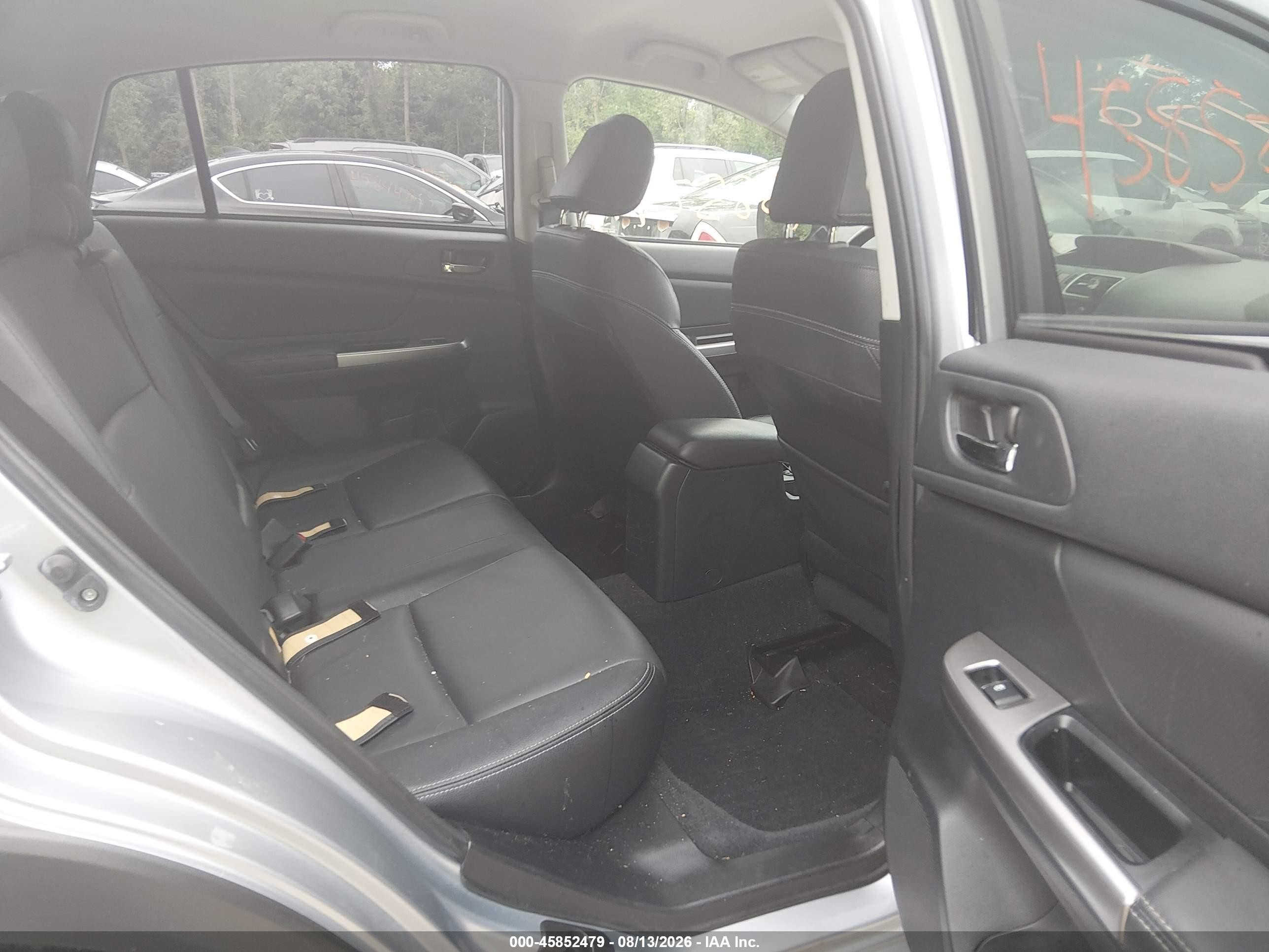 2015 Subaru Xv Crosstrek 2.0i Limited Silver vin: JF2GPAMC1F8249469