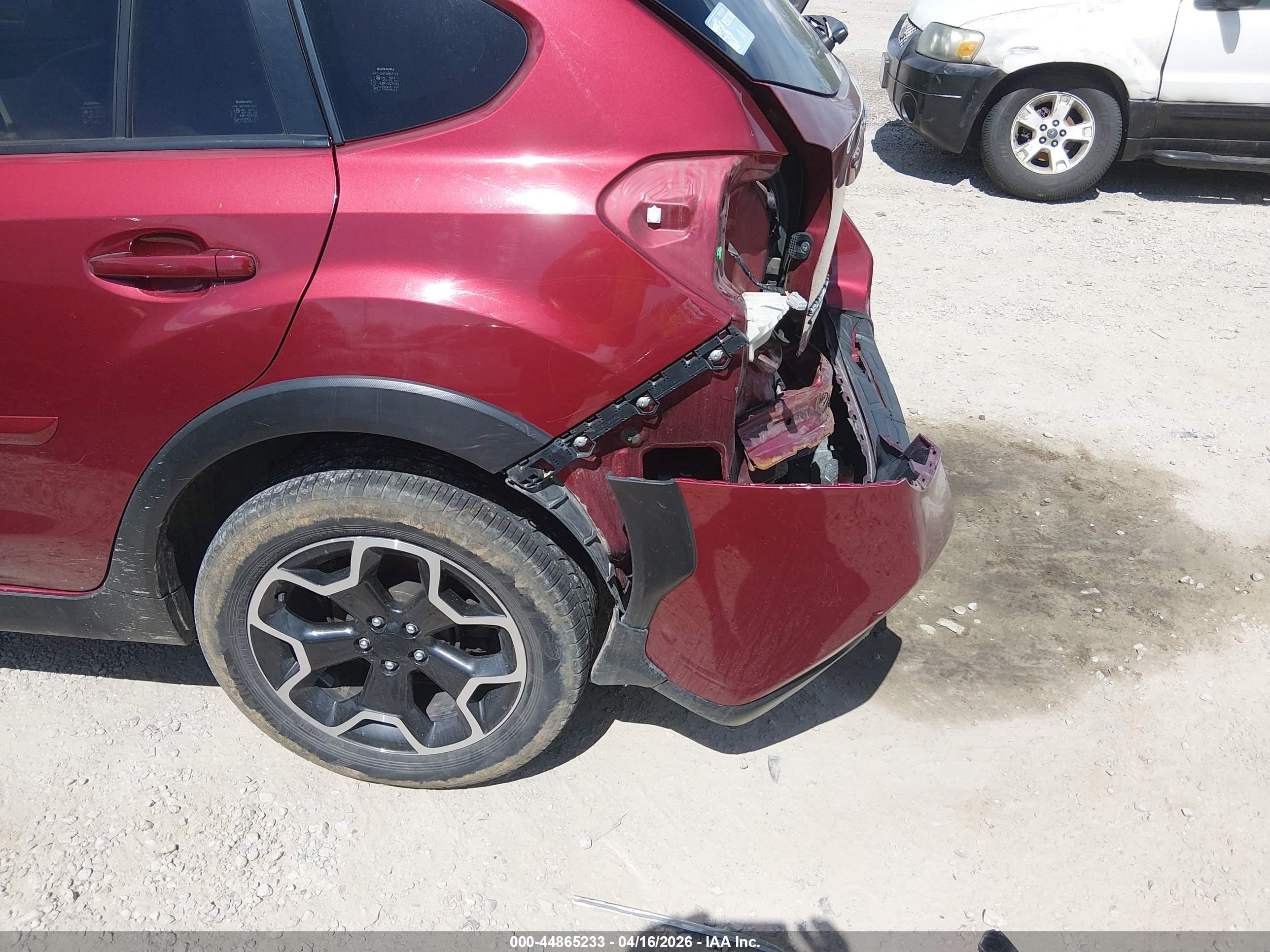 2015 Subaru Xv Crosstrek 2.0i Limited Maroon vin: JF2GPAMC1FH248970