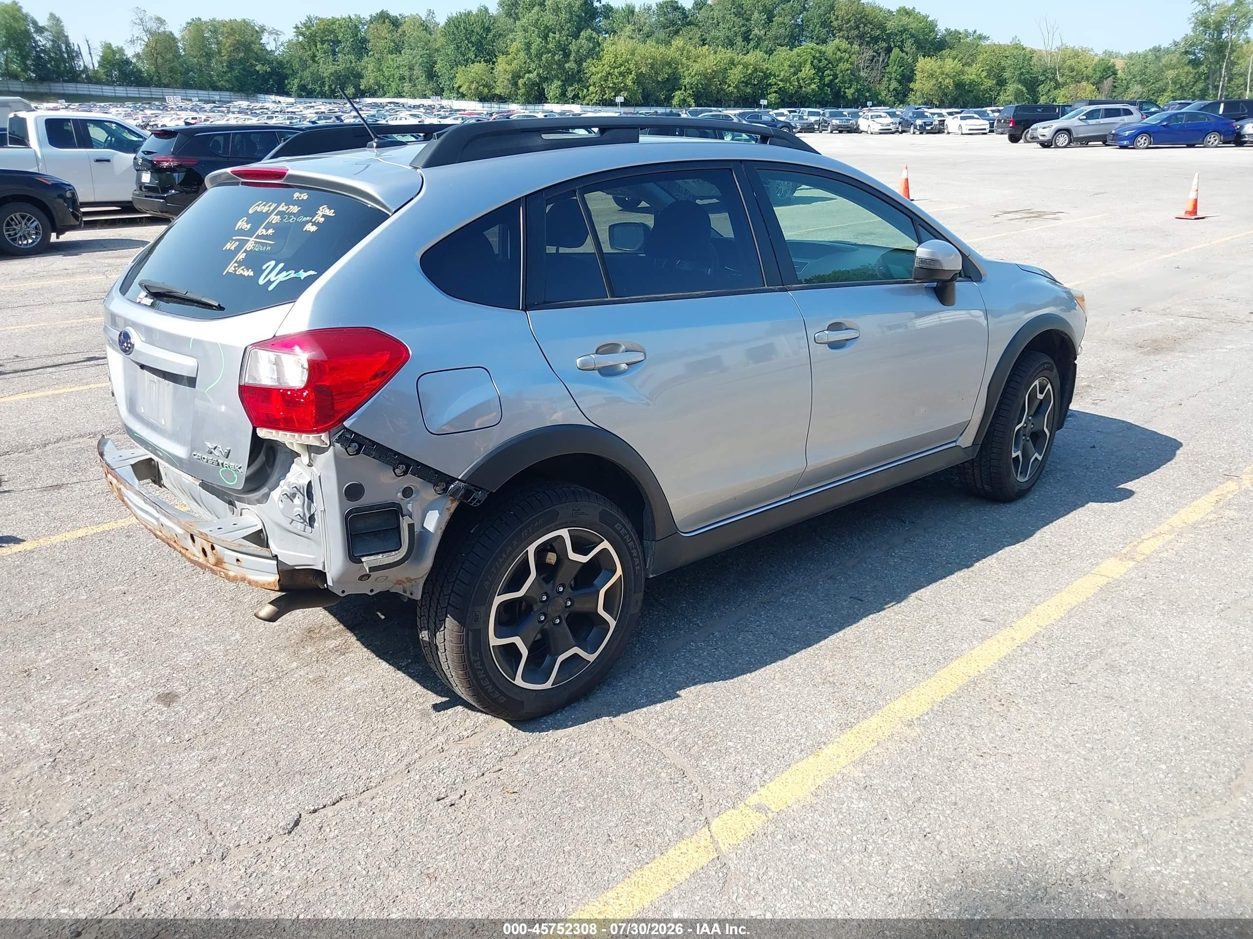 2015 Subaru Xv Crosstrek 2.0i Limited Silver vin: JF2GPAMC5F8329406