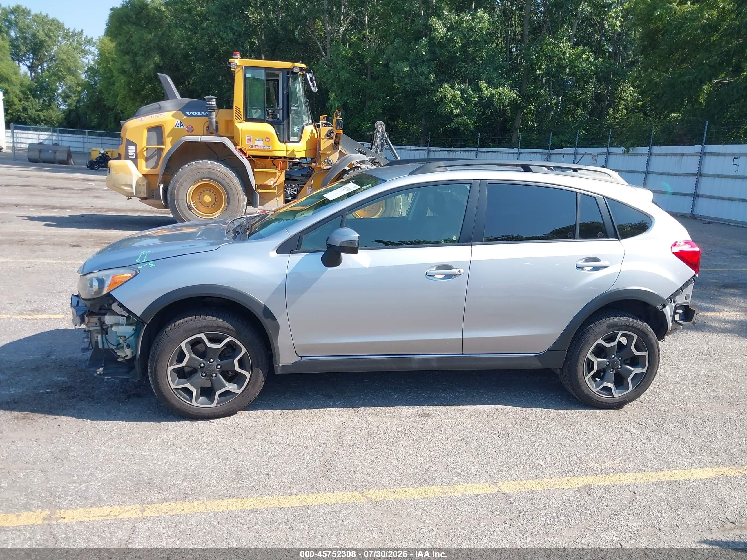 2015 Subaru Xv Crosstrek 2.0i Limited Silver vin: JF2GPAMC5F8329406
