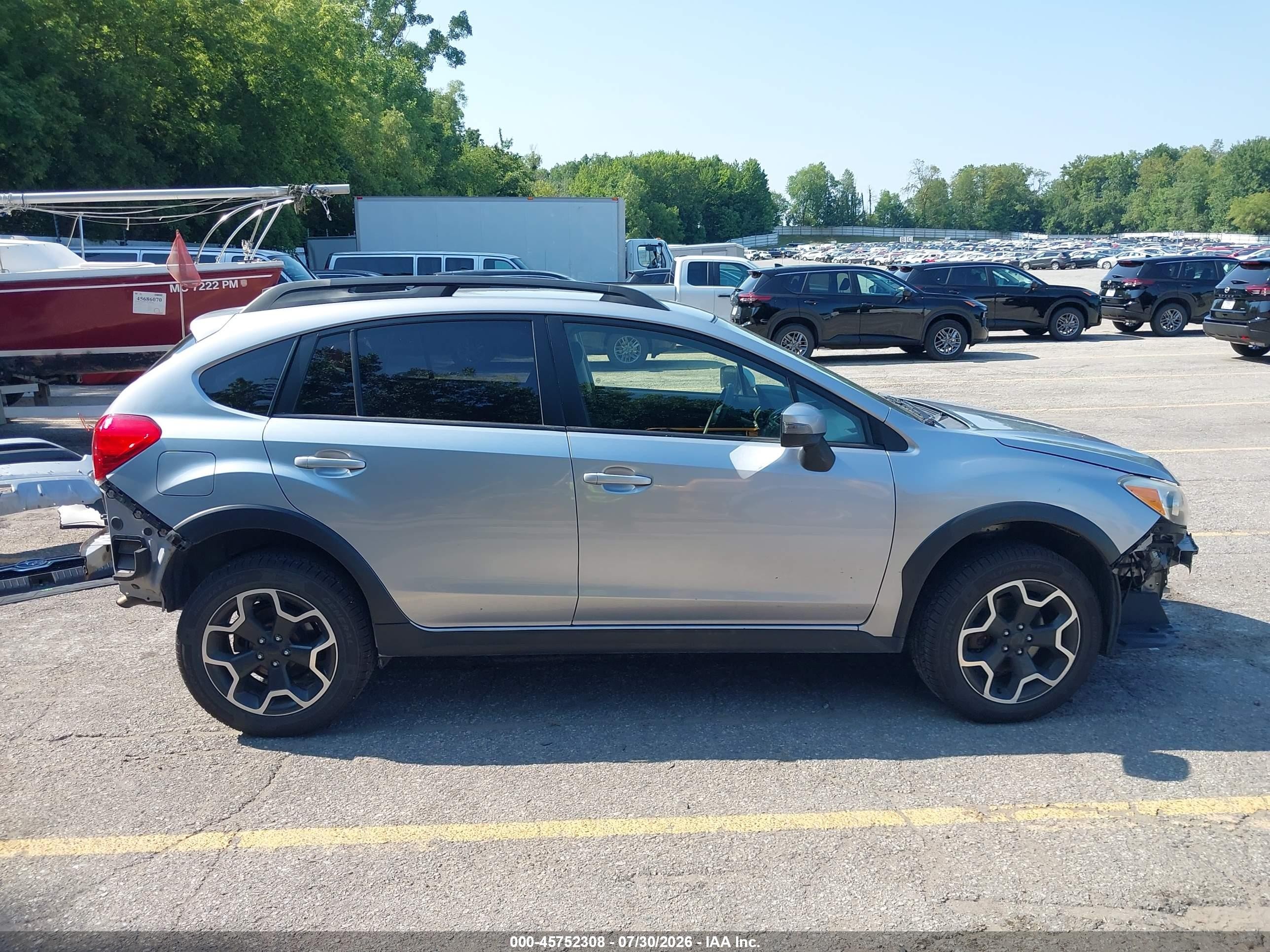 2015 Subaru Xv Crosstrek 2.0i Limited Silver vin: JF2GPAMC5F8329406