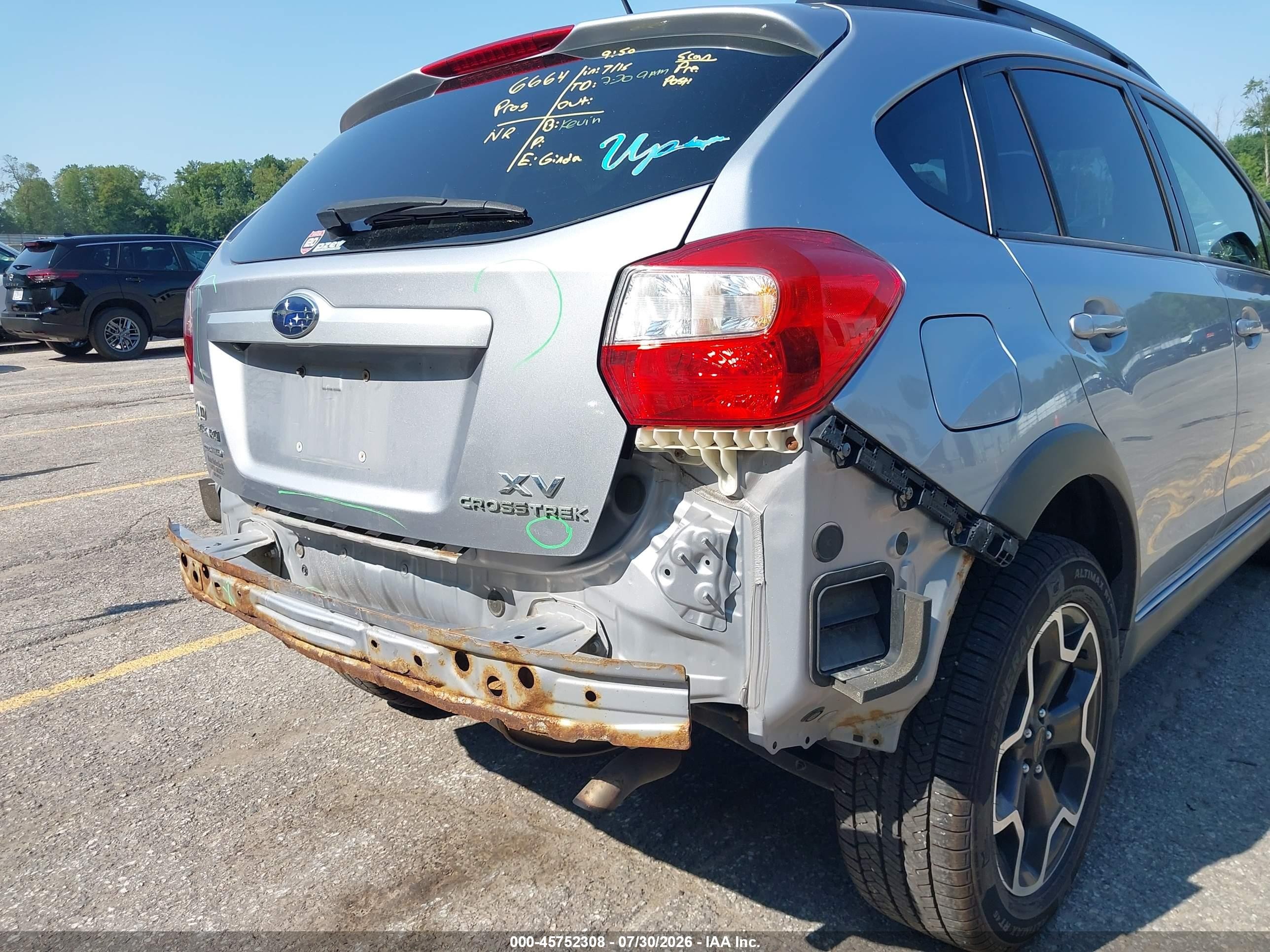 2015 Subaru Xv Crosstrek 2.0i Limited Silver vin: JF2GPAMC5F8329406