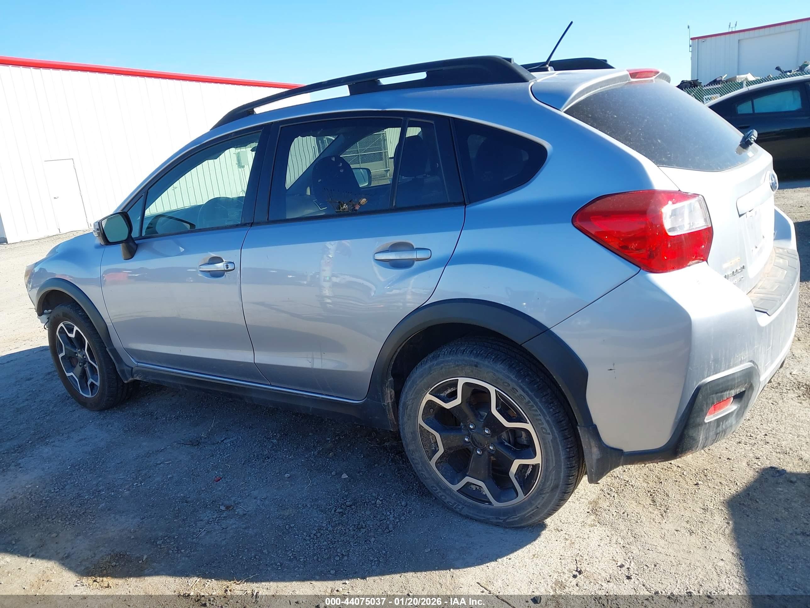 2015 Subaru Xv Crosstrek 2.0i Limited Silver vin: JF2GPAMC7F8294741