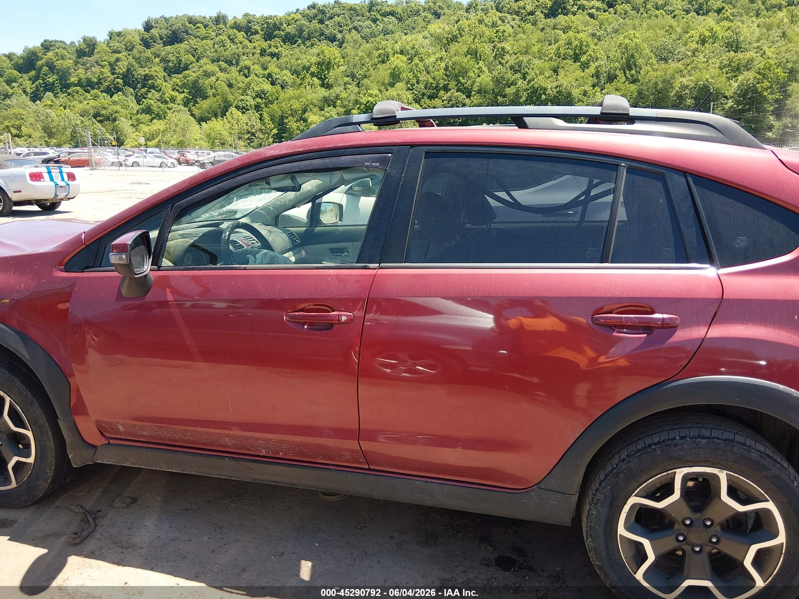 2015 Subaru Xv Crosstrek 2.0i Limited Maroon vin: JF2GPAMC8FH217232