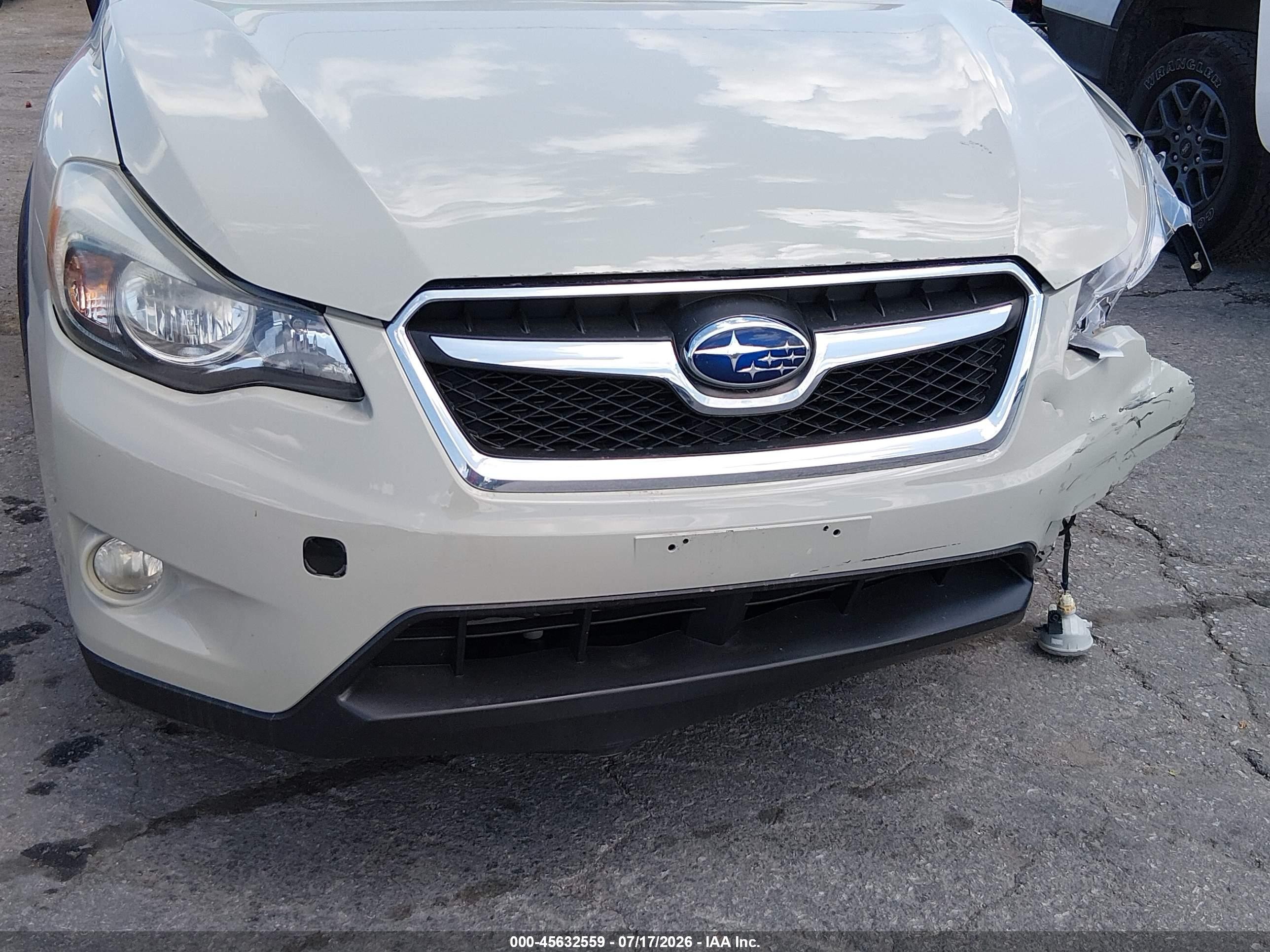 2015 Subaru Xv Crosstrek 2.0i Limited Cream vin: JF2GPAMC9F8243001