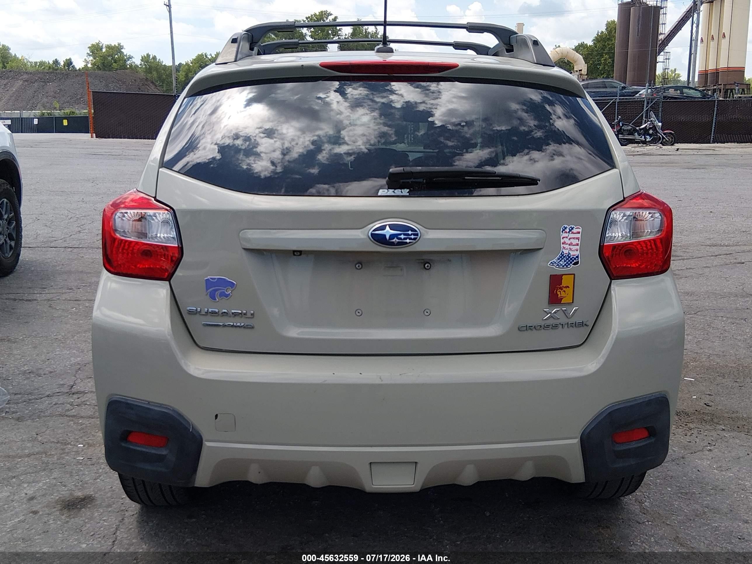 2015 Subaru Xv Crosstrek 2.0i Limited Cream vin: JF2GPAMC9F8243001