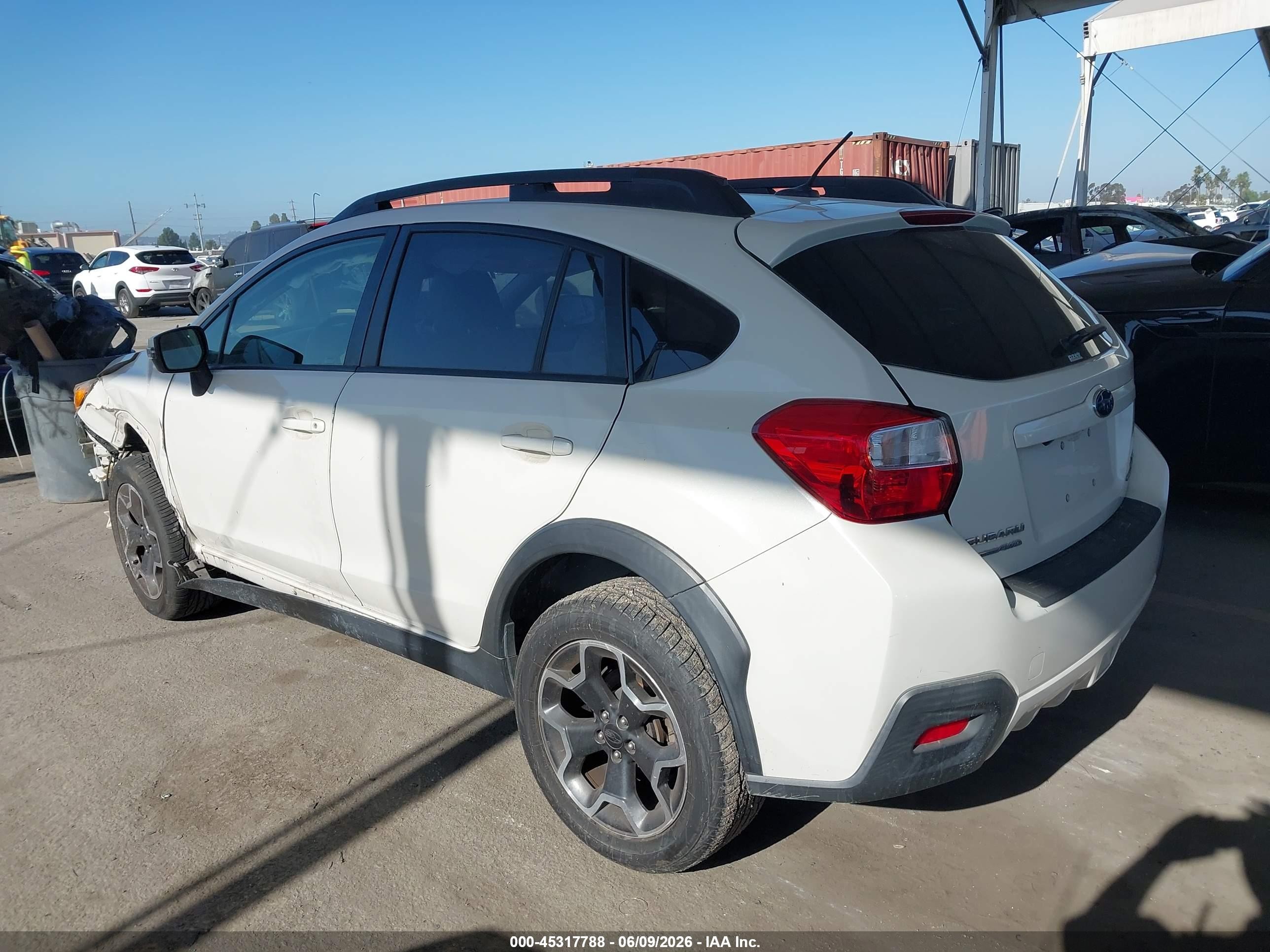 2015 Subaru Xv Crosstrek 2.0i Limited White vin: JF2GPAMCXF8282311