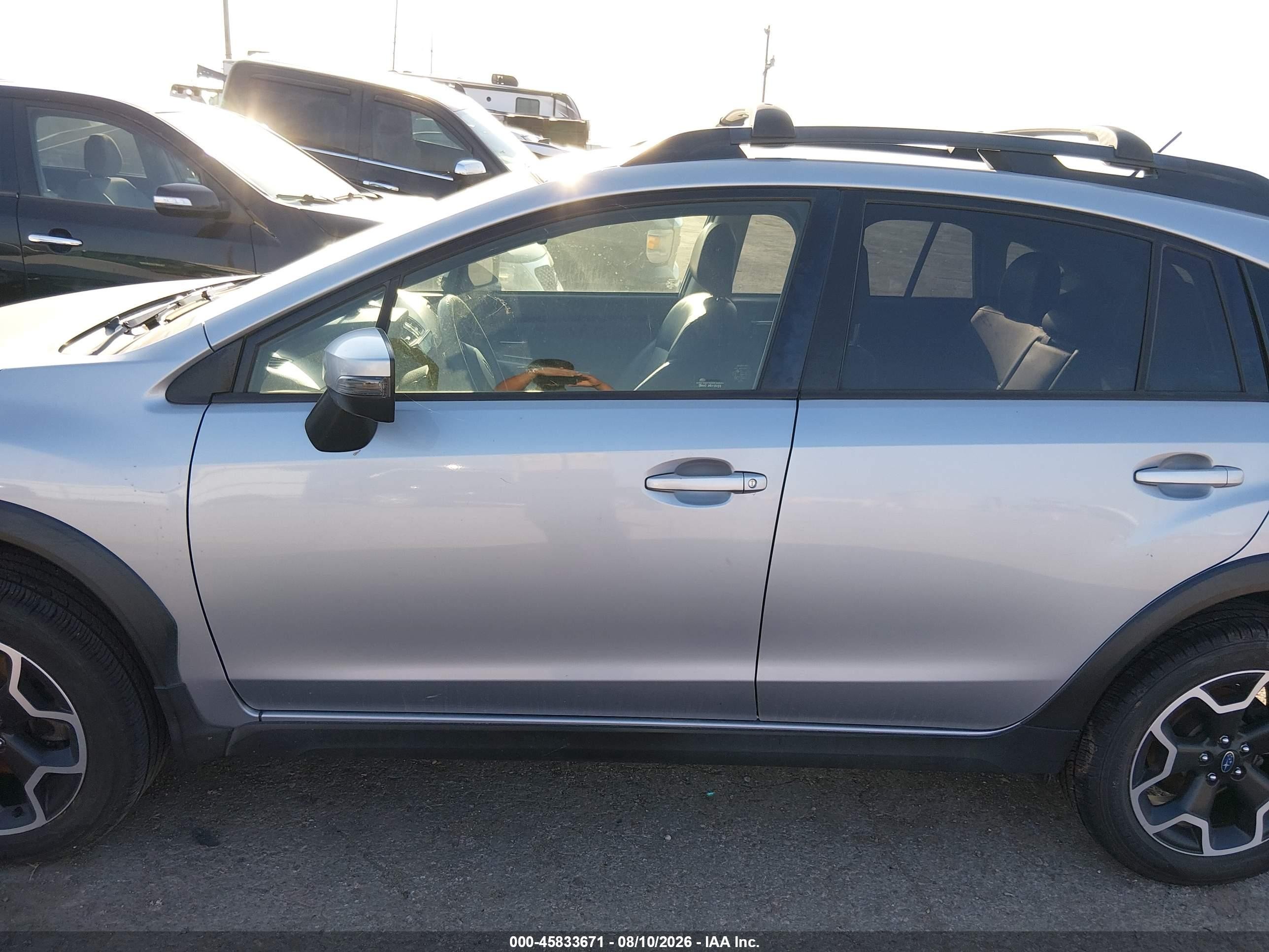 2015 Subaru Xv Crosstrek 2.0i Limited Silver vin: JF2GPAMCXF8320698
