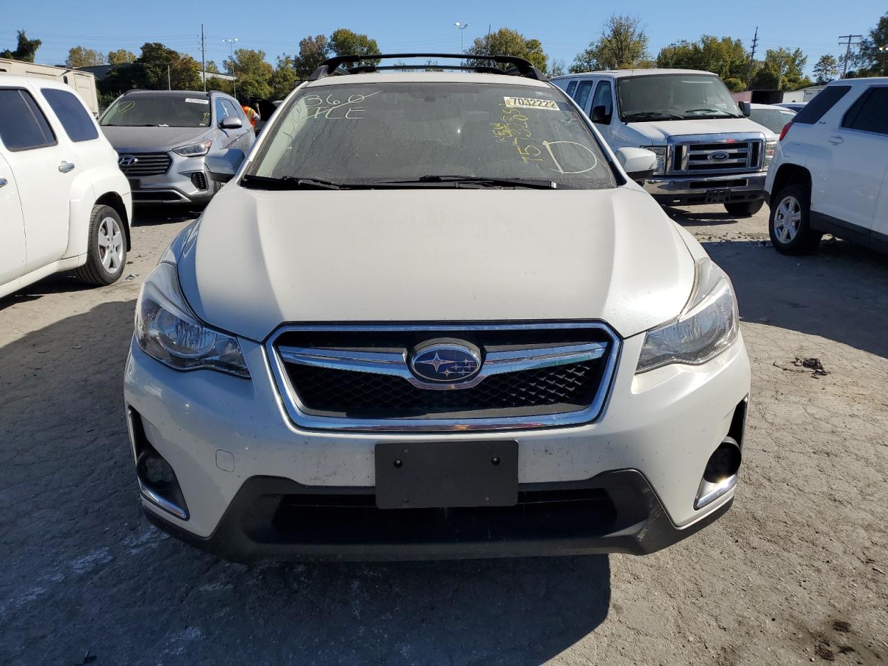 2017 Subaru Crosstrek Limited White vin: JF2GPANC0H8255703