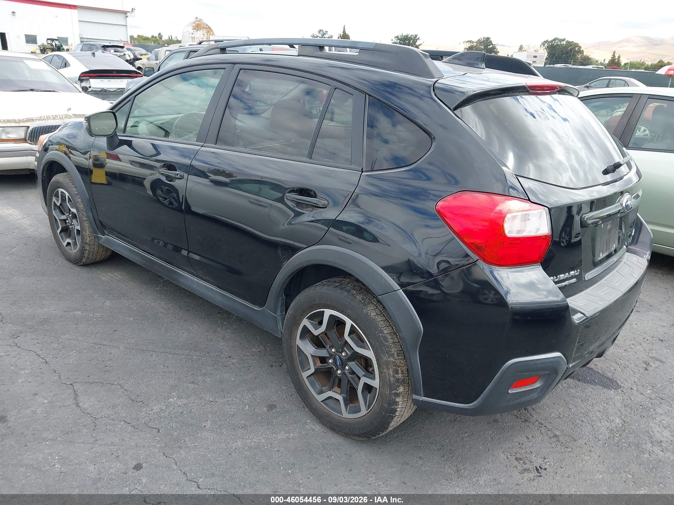 2016 Subaru Crosstrek 2.0i Limited Черный vin: JF2GPANC1G8210784