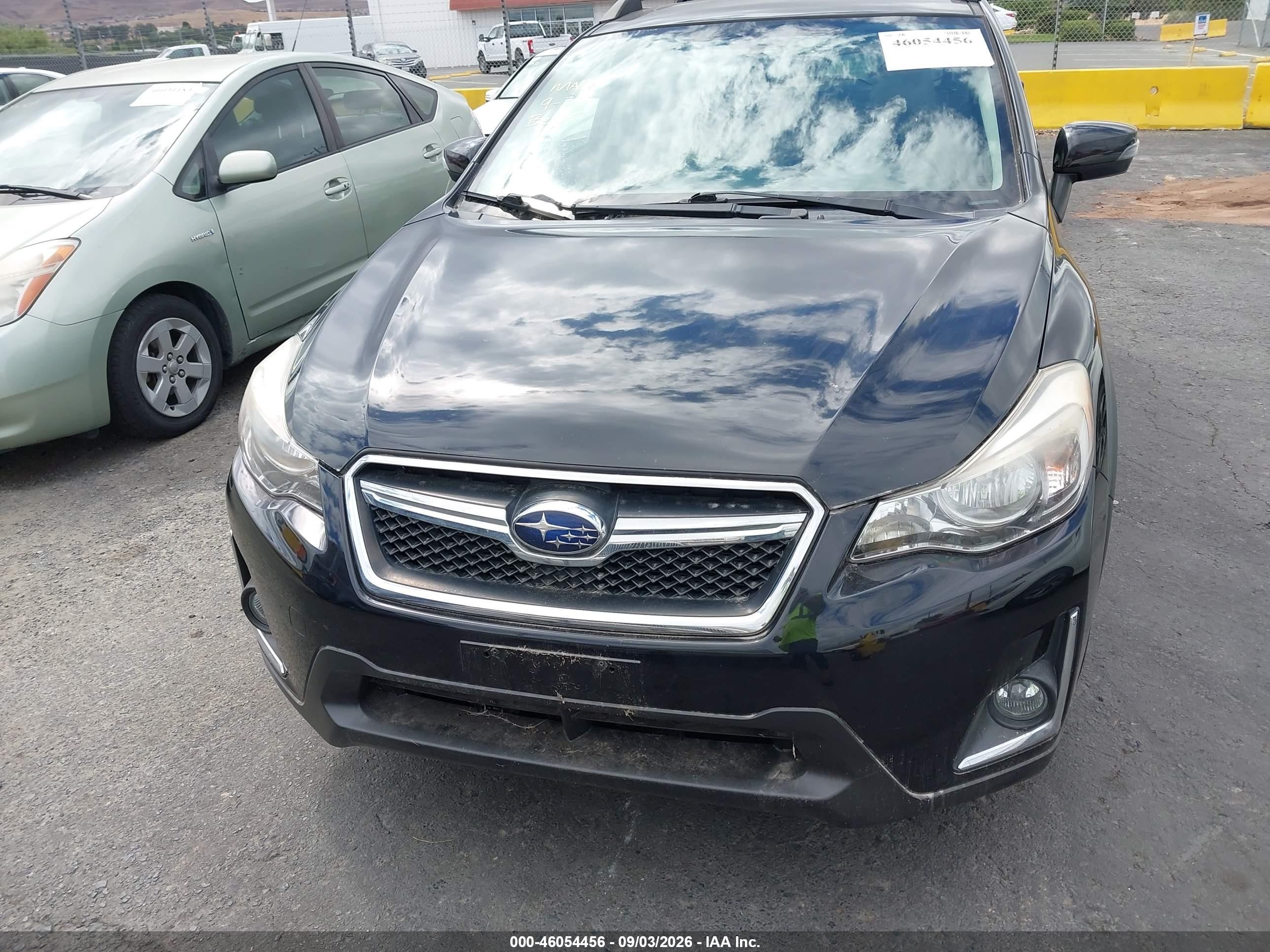 2016 Subaru Crosstrek 2.0i Limited Черный vin: JF2GPANC1G8210784