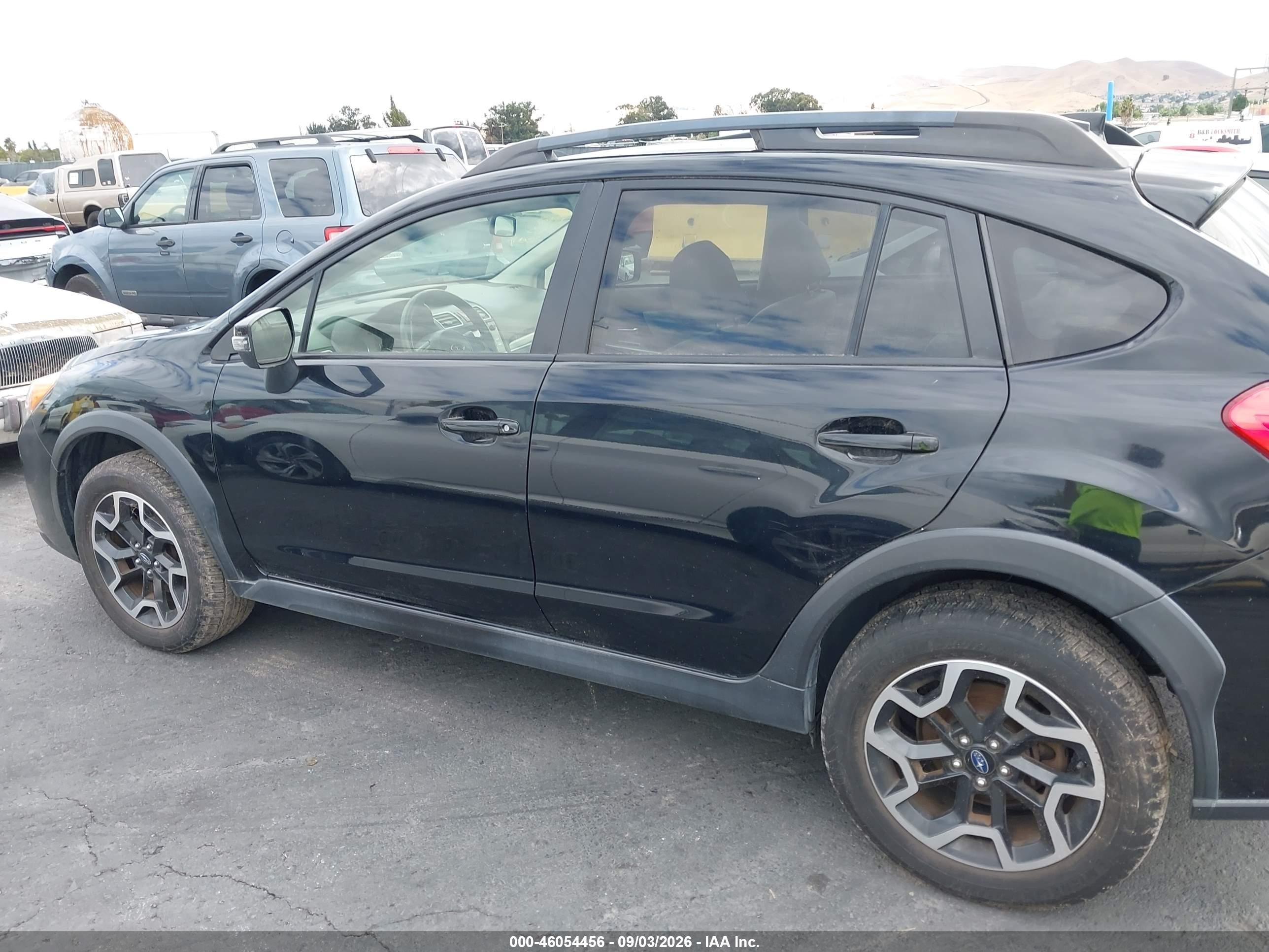 2016 Subaru Crosstrek 2.0i Limited Черный vin: JF2GPANC1G8210784