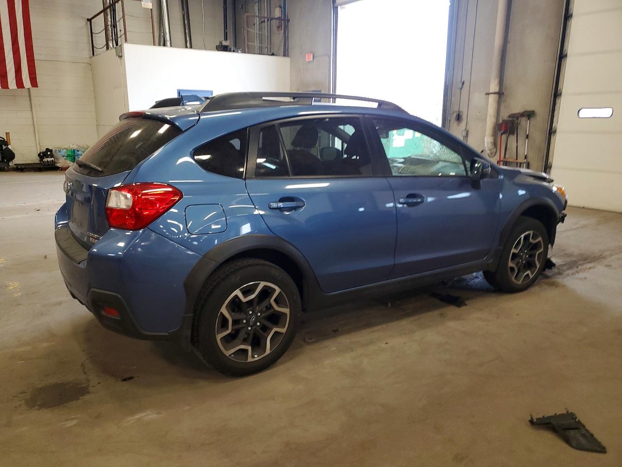 2016 Subaru Crosstrek Limited Blue vin: JF2GPANC1G8239721