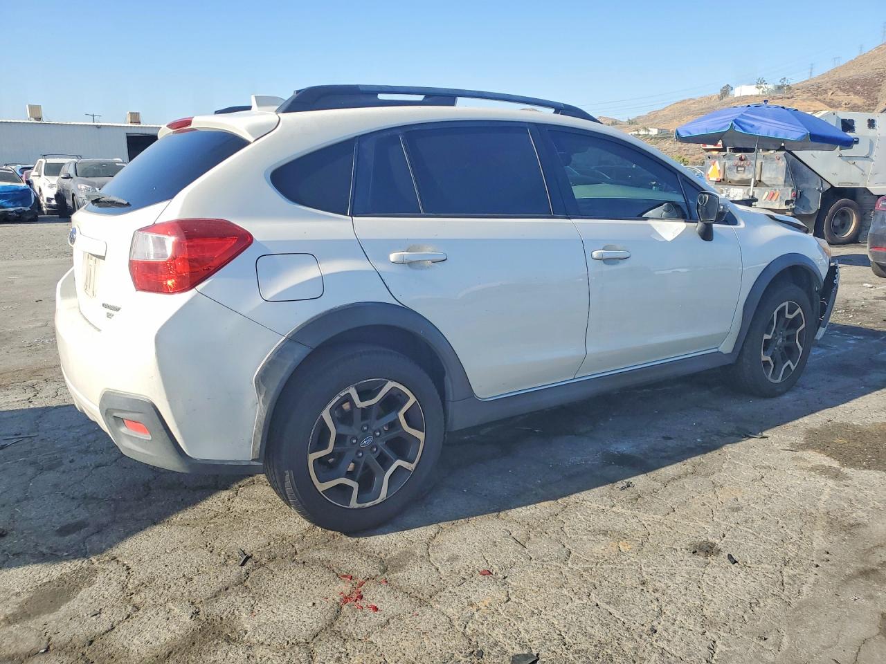 2017 Subaru Crosstrek Limited White vin: JF2GPANC2H8222914