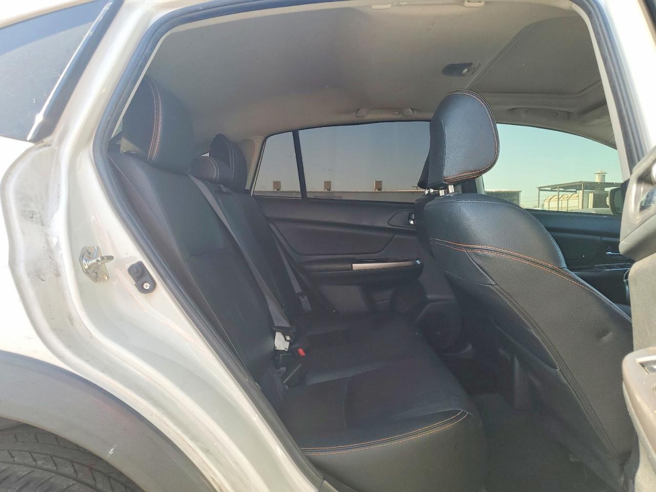 2017 Subaru Crosstrek Limited White vin: JF2GPANC2H8222914