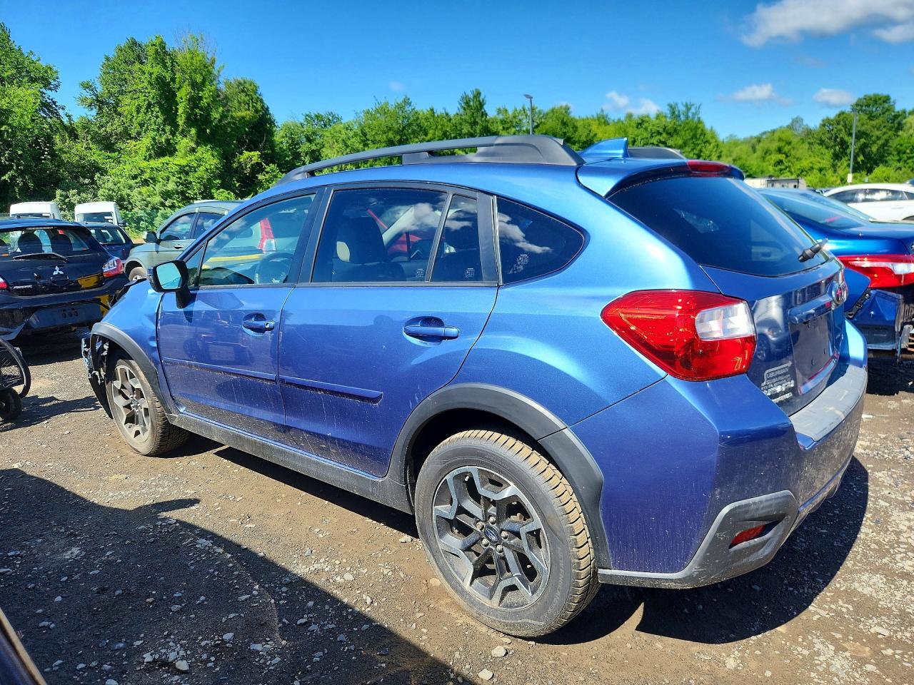 2016 Subaru Crosstrek Limited Blue vin: JF2GPANC4G8280487
