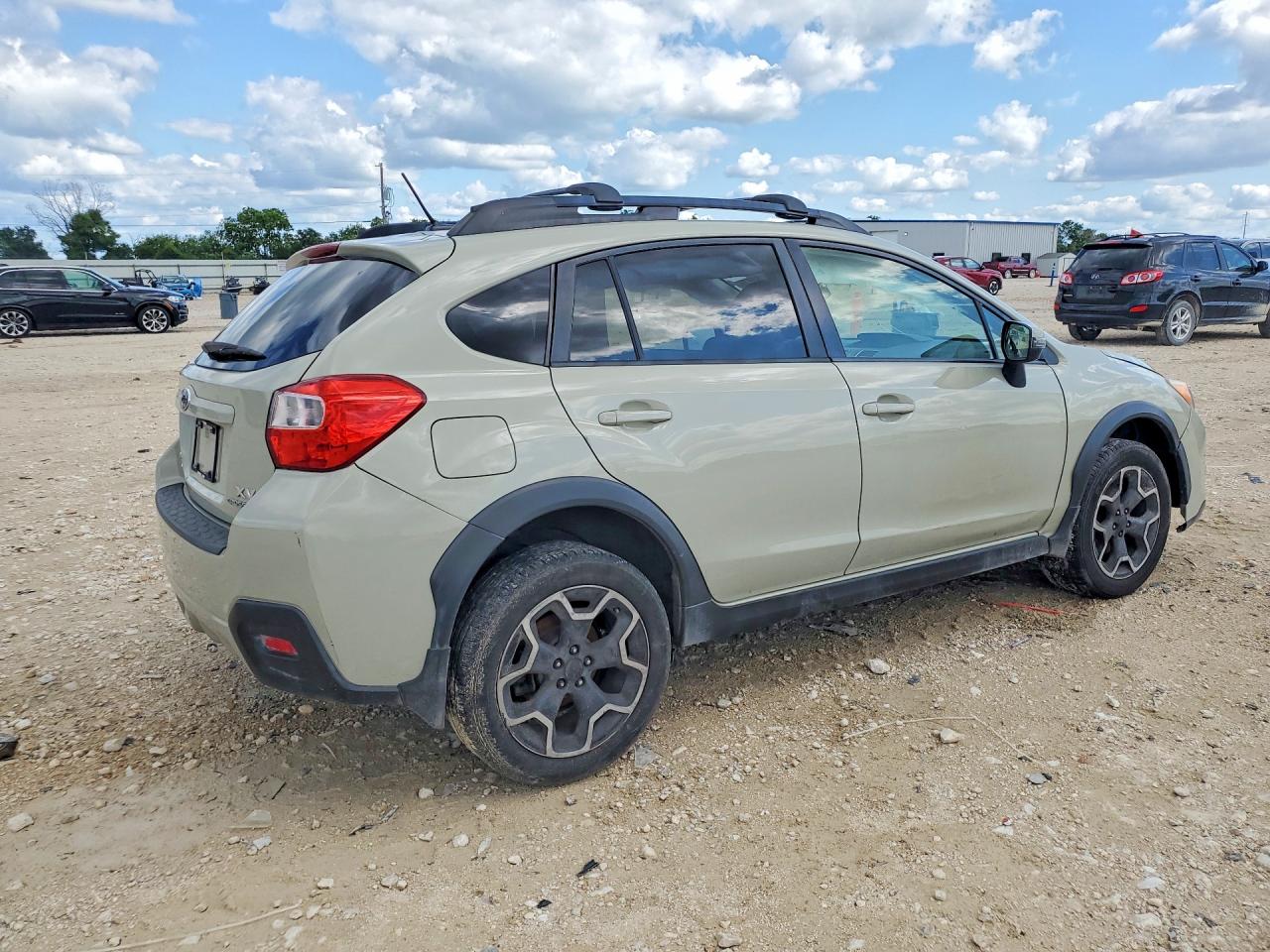 2015 Subaru Xv Crosstrek 2.0 Limited Beige vin: JF2GPAPC7F8228458