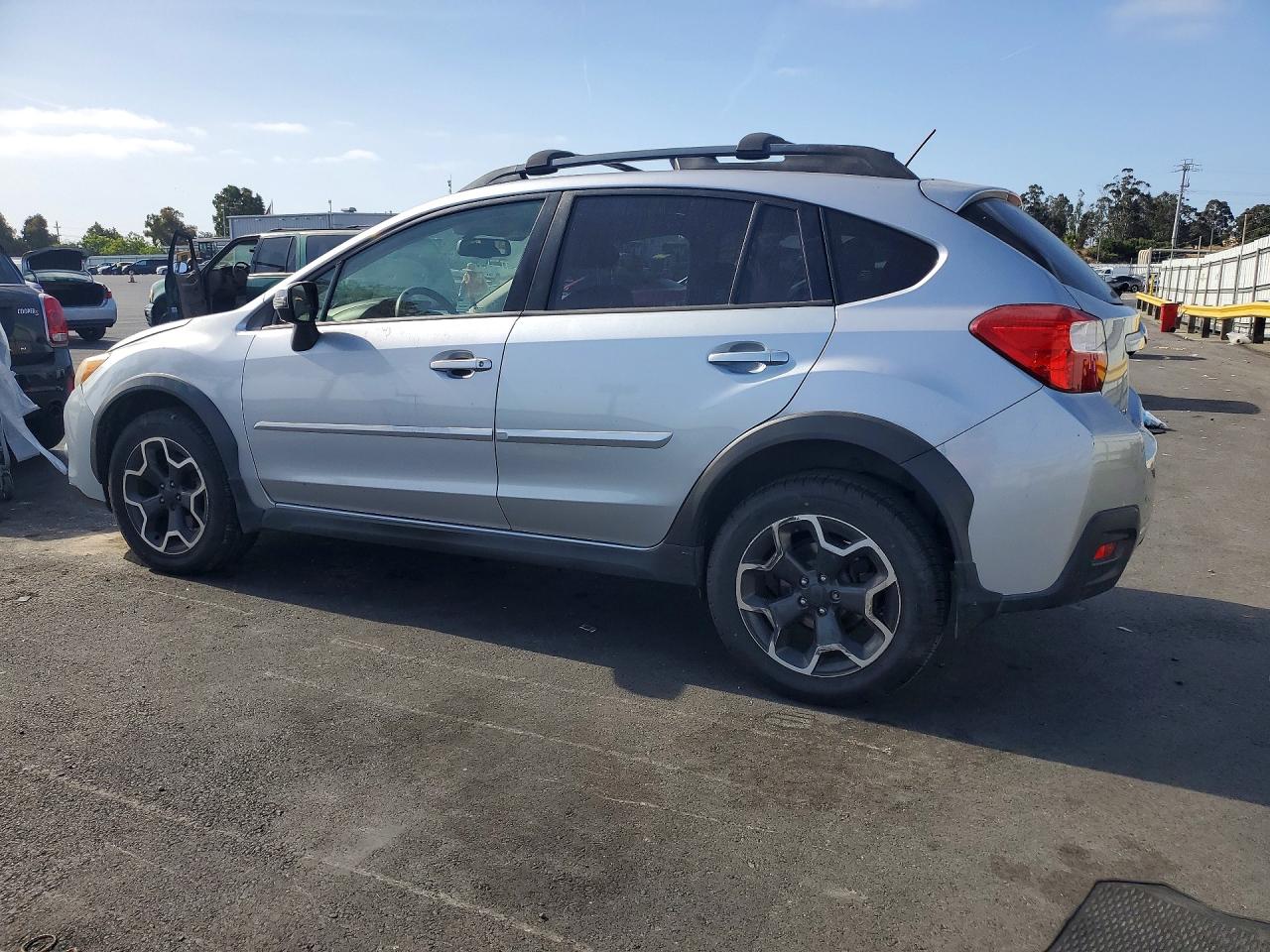 2015 Subaru Xv Crosstrek Sport Limited Silver vin: JF2GPASC7F8211585