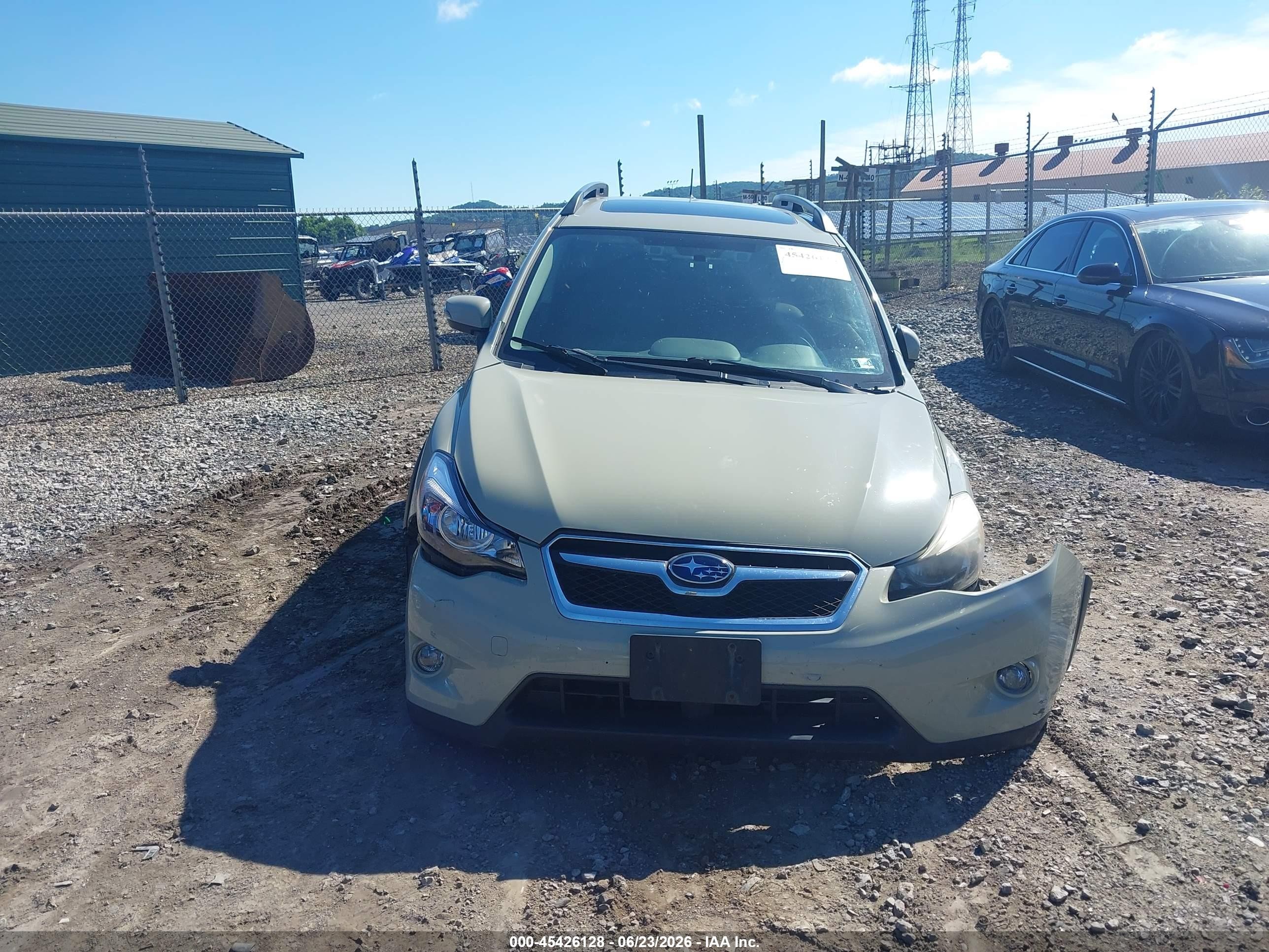 2015 Subaru Xv Crosstrek 2.0i Limited Cream vin: JF2GPASC8FH293097