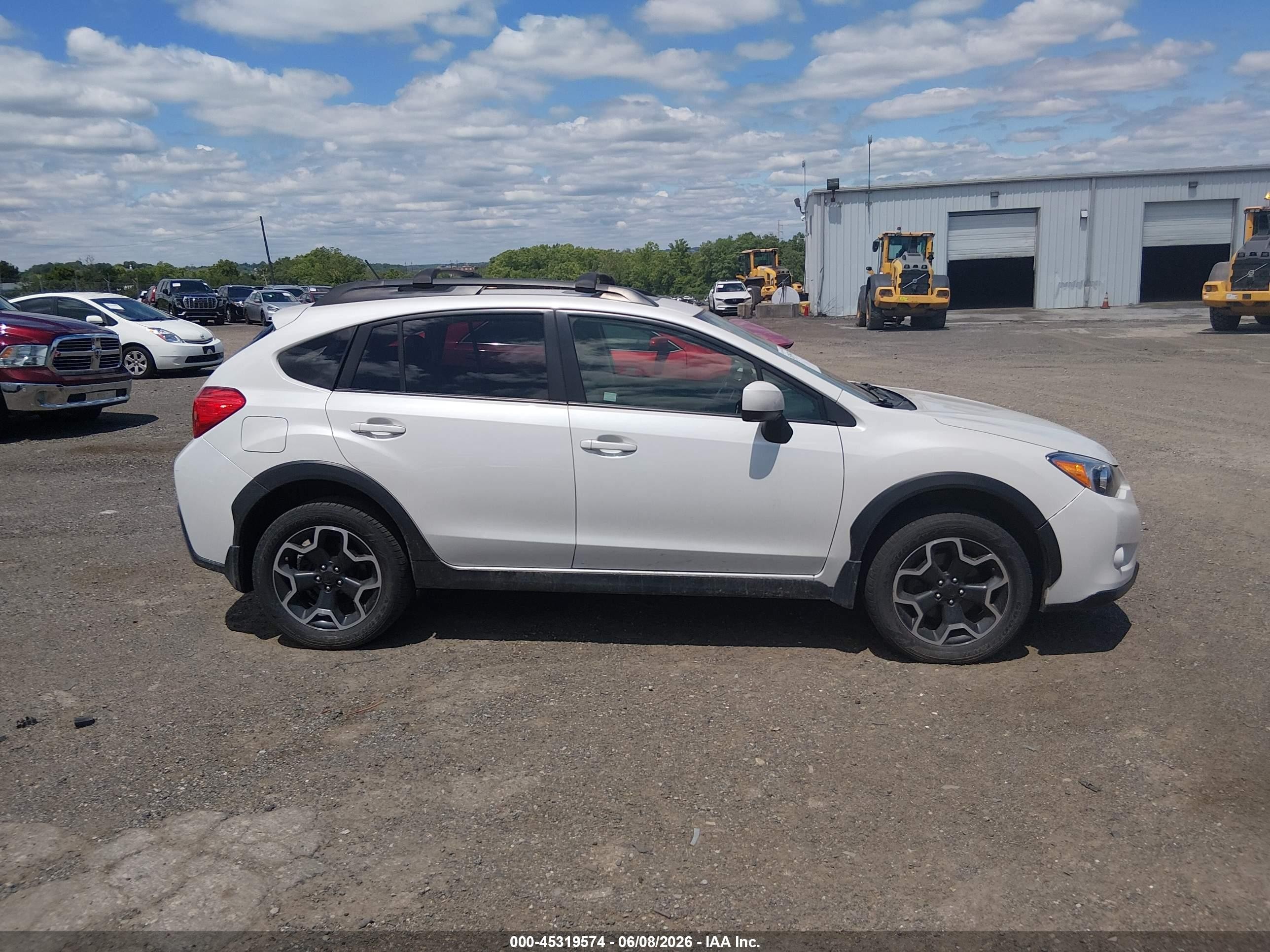 2014 Subaru Xv Crosstrek 2.0i Premium White vin: JF2GPAVC0E8283481
