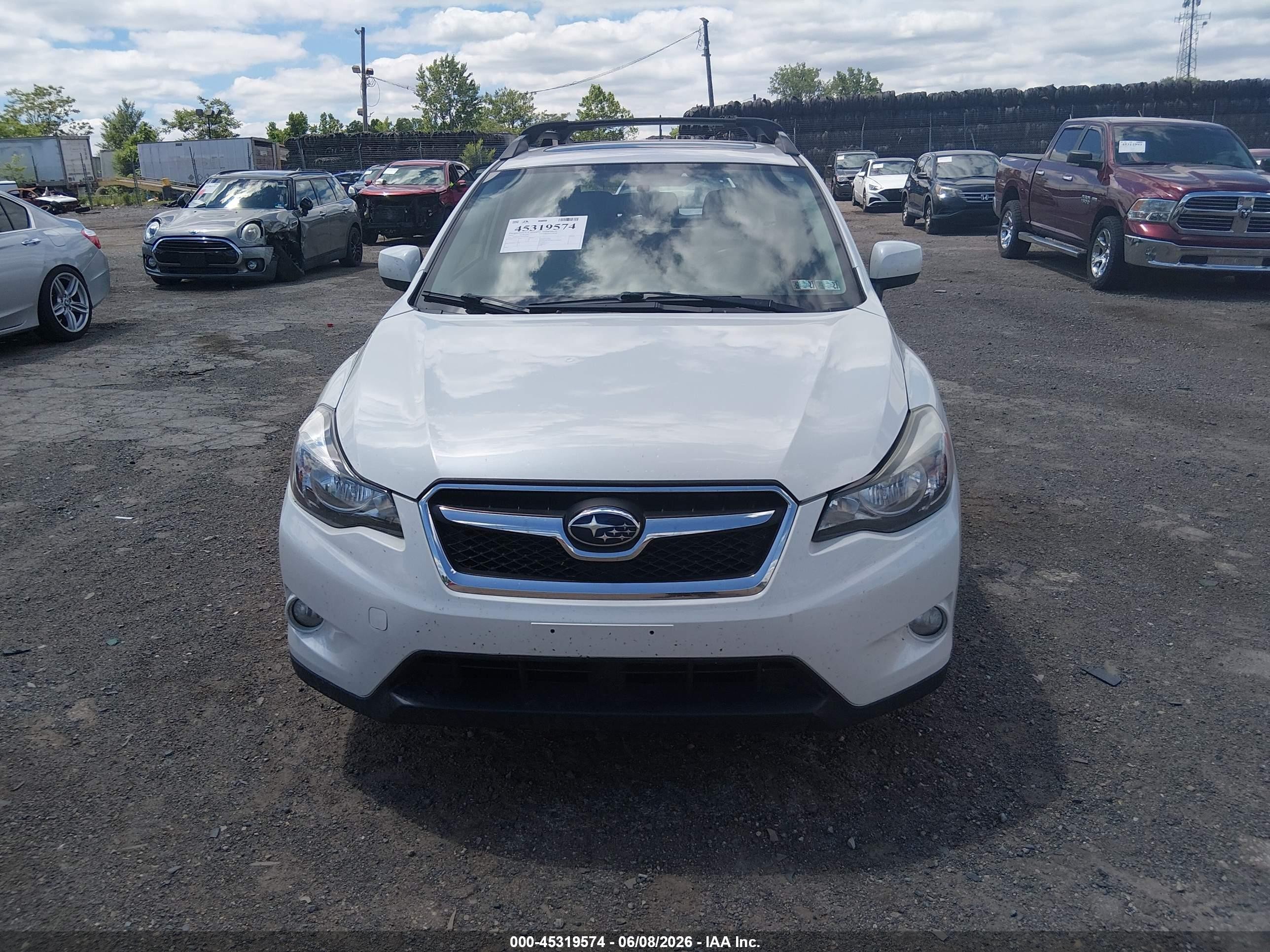 2014 Subaru Xv Crosstrek 2.0i Premium White vin: JF2GPAVC0E8283481