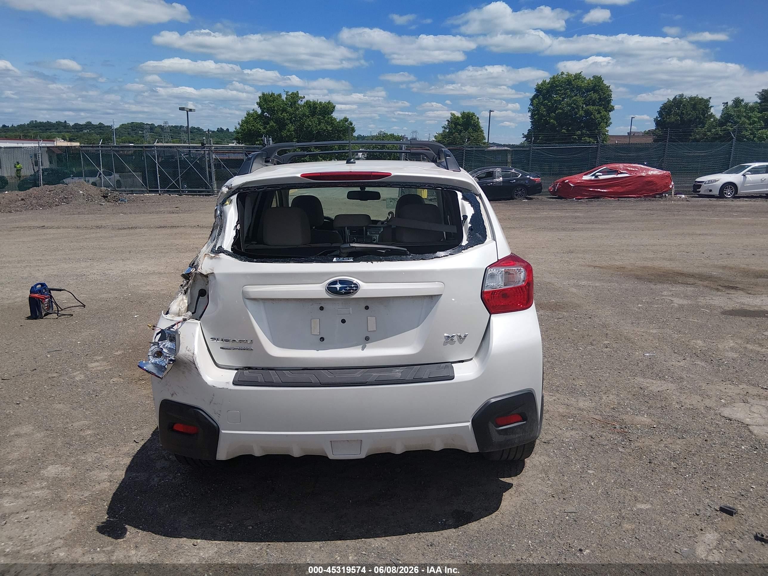2014 Subaru Xv Crosstrek 2.0i Premium White vin: JF2GPAVC0E8283481