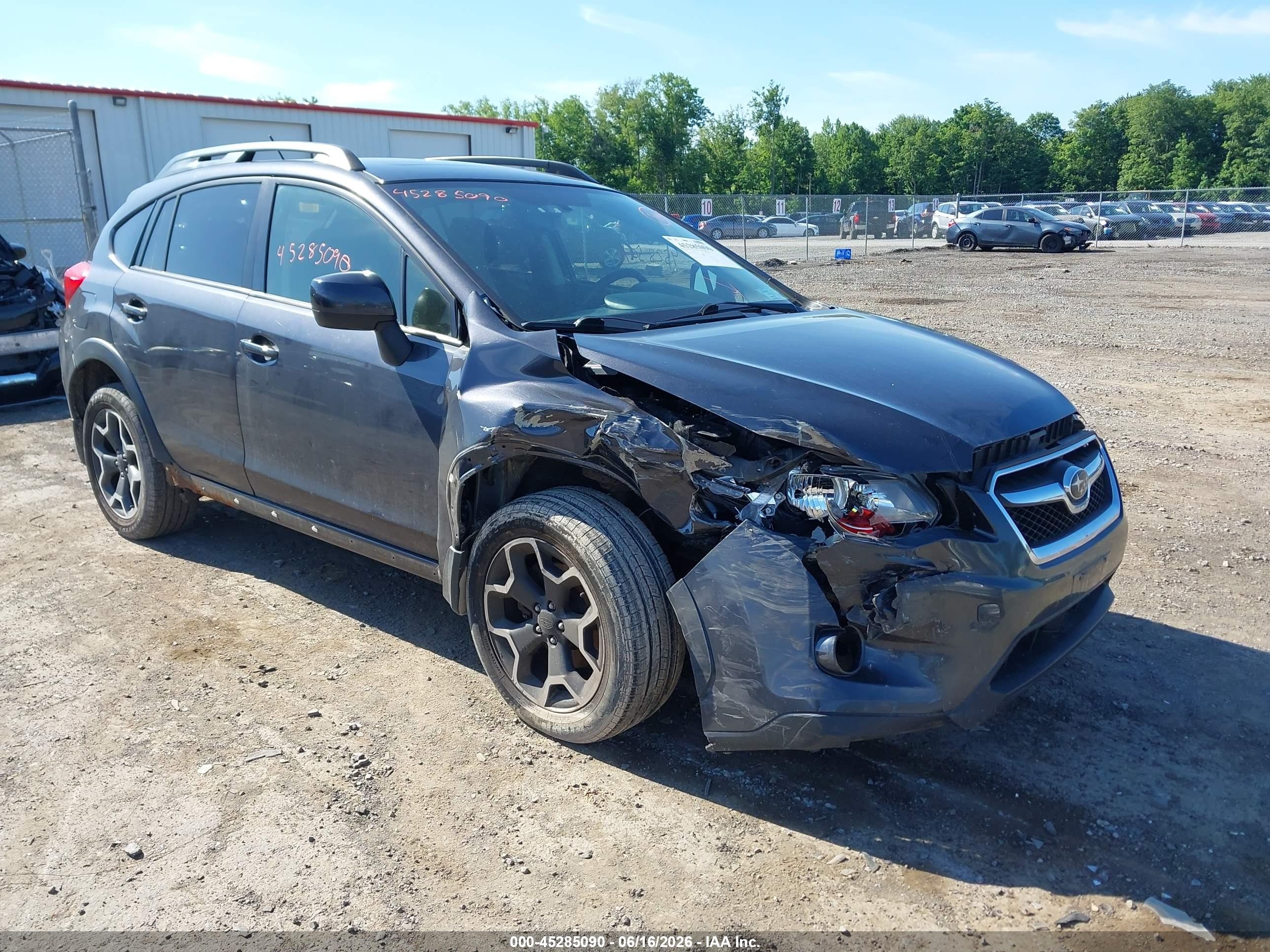 2014 Subaru Xv Crosstrek 2.0i Premium Gray vin: JF2GPAVC0E8285814