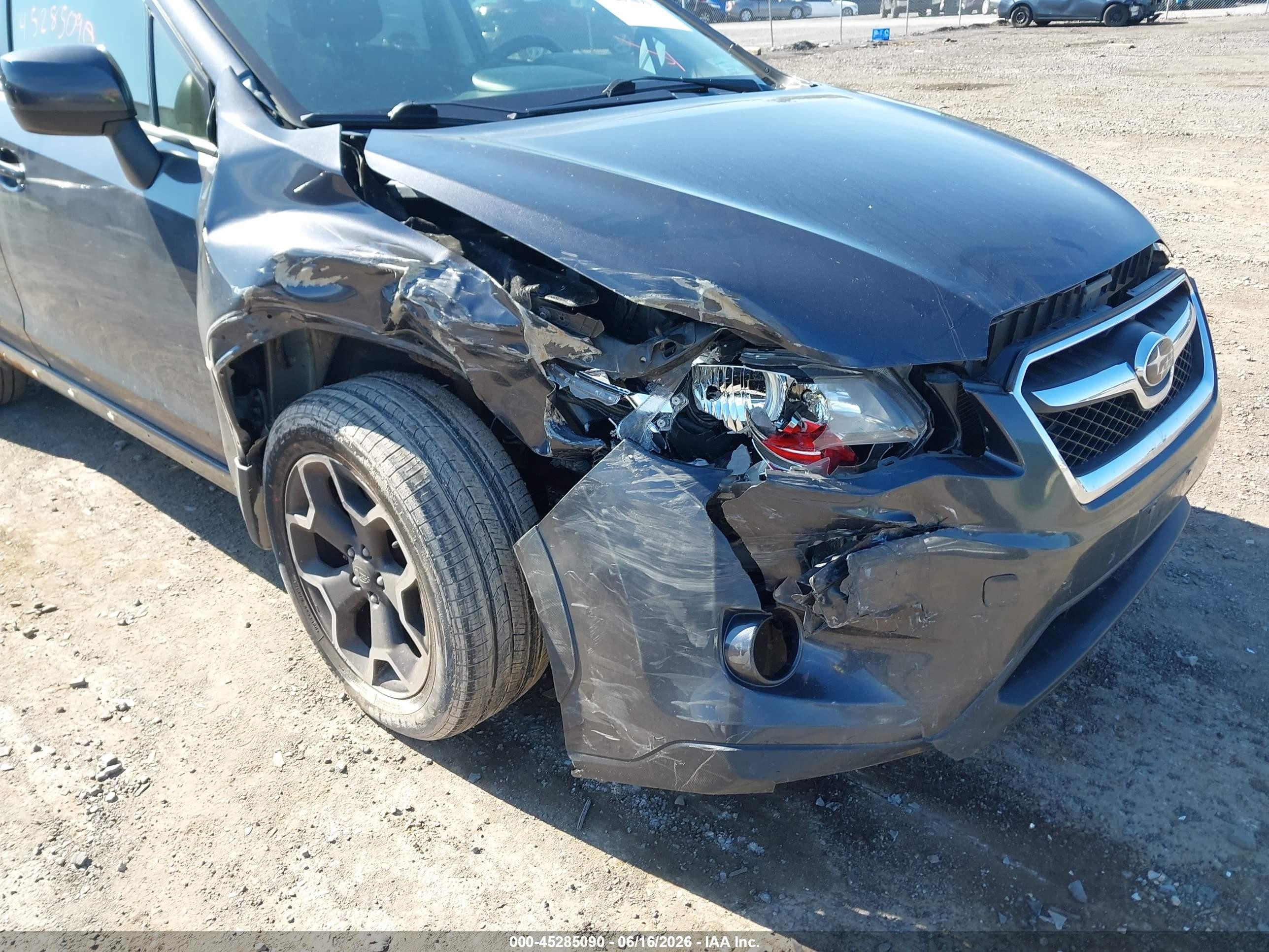 2014 Subaru Xv Crosstrek 2.0i Premium Gray vin: JF2GPAVC0E8285814