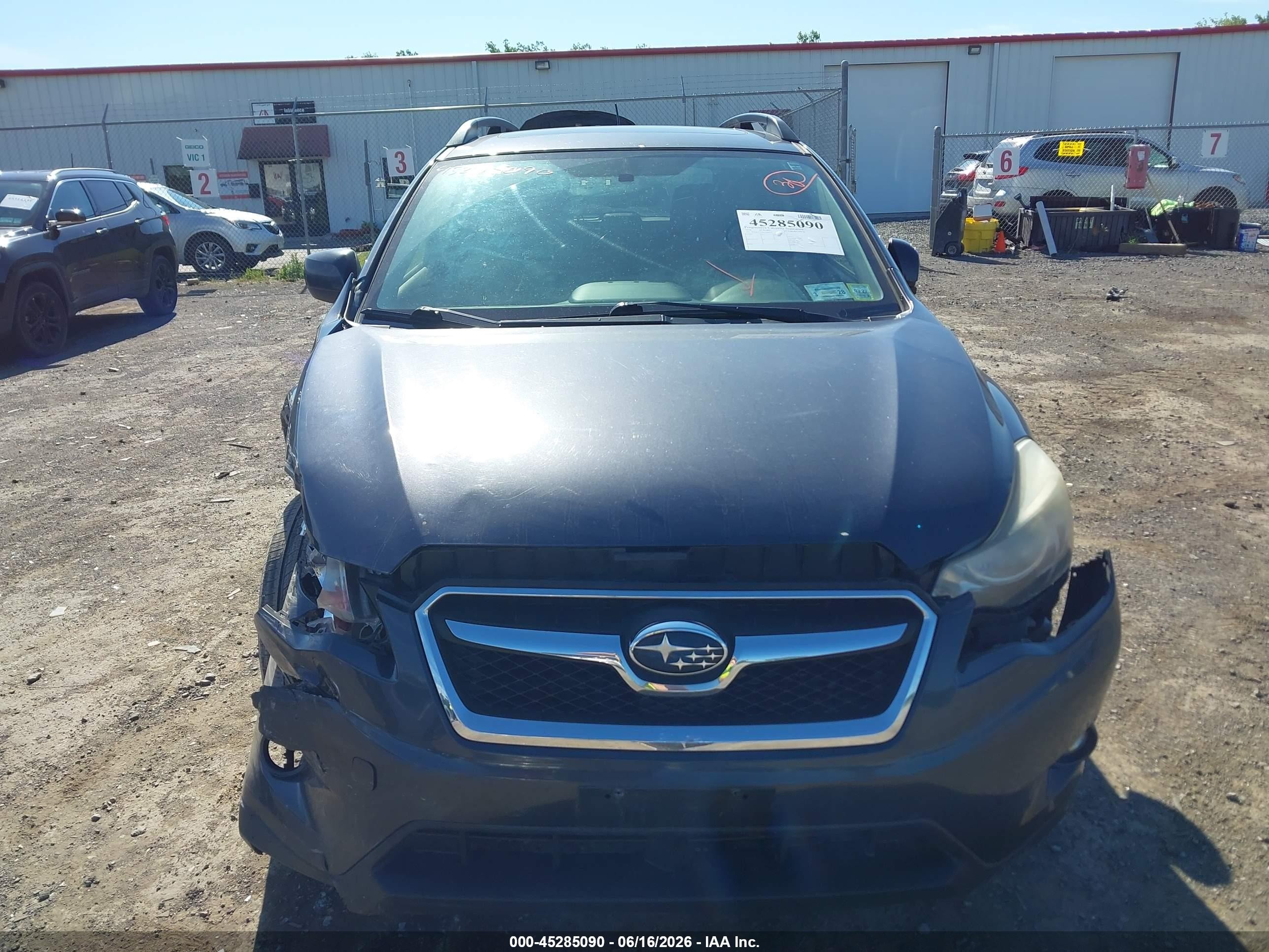 2014 Subaru Xv Crosstrek 2.0i Premium Gray vin: JF2GPAVC0E8285814