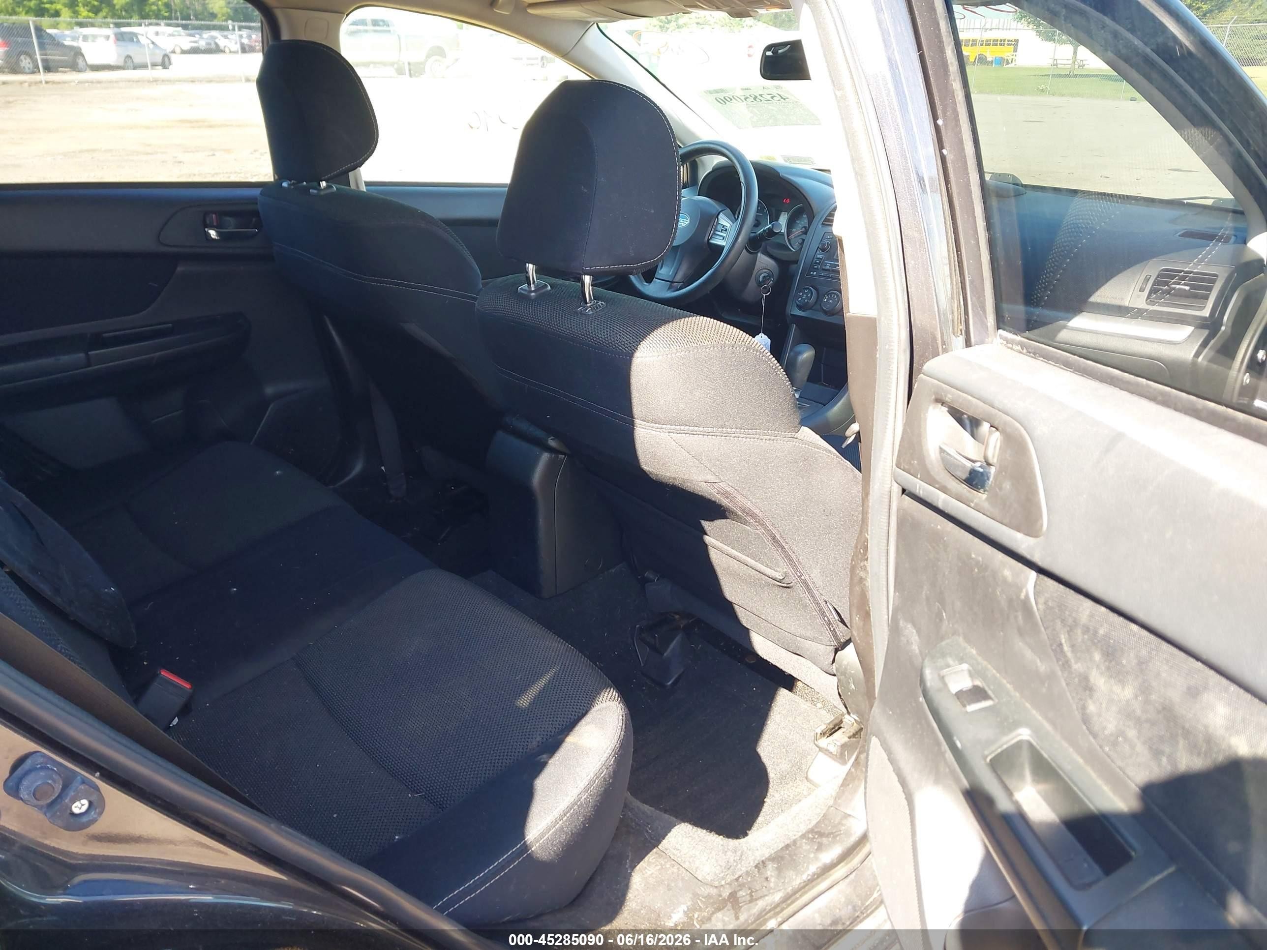 2014 Subaru Xv Crosstrek 2.0i Premium Gray vin: JF2GPAVC0E8285814
