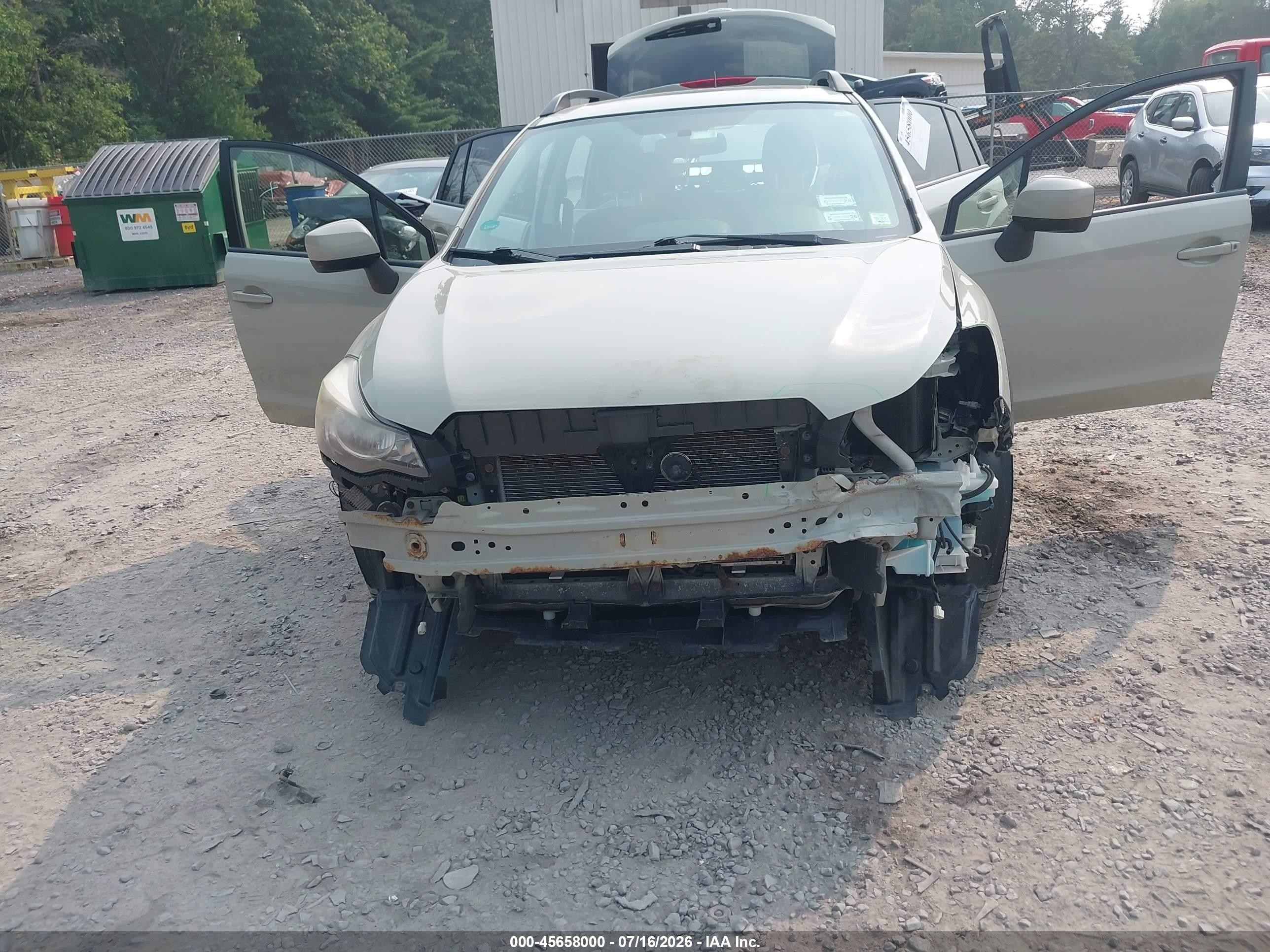 2014 Subaru Xv Crosstrek 2.0i Premium Beige vin: JF2GPAVC1E8244866