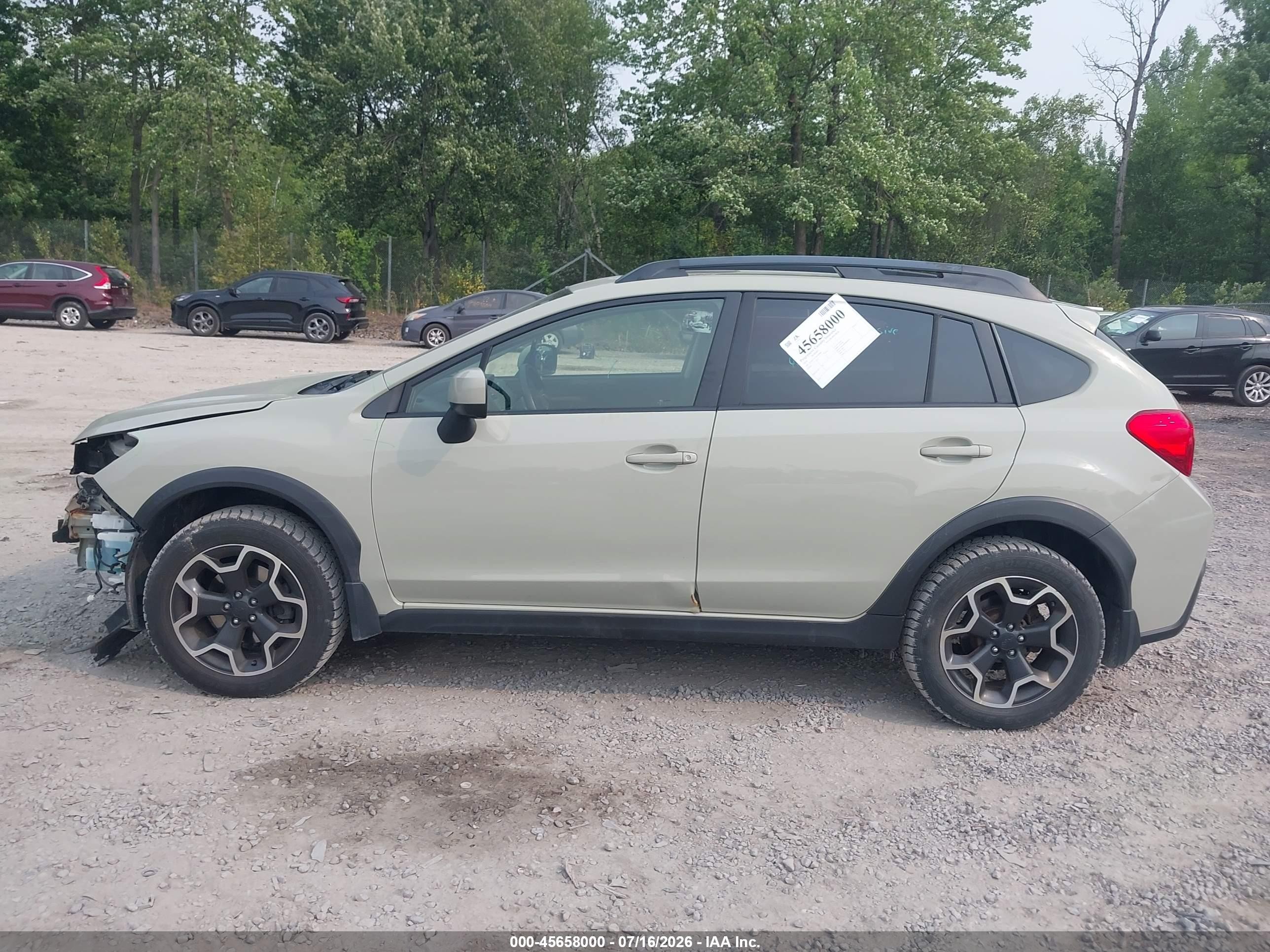 2014 Subaru Xv Crosstrek 2.0i Premium Beige vin: JF2GPAVC1E8244866