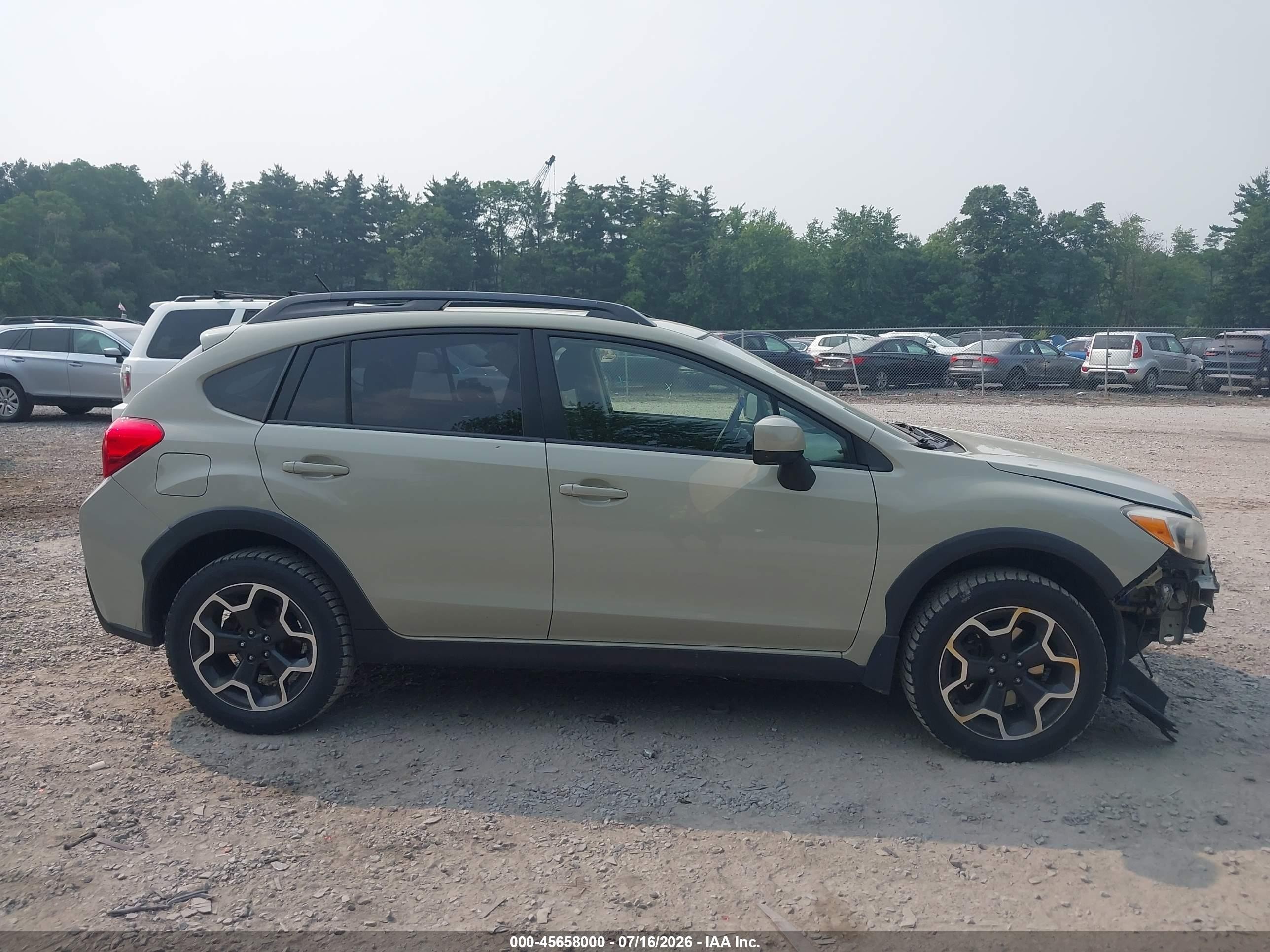 2014 Subaru Xv Crosstrek 2.0i Premium Beige vin: JF2GPAVC1E8244866