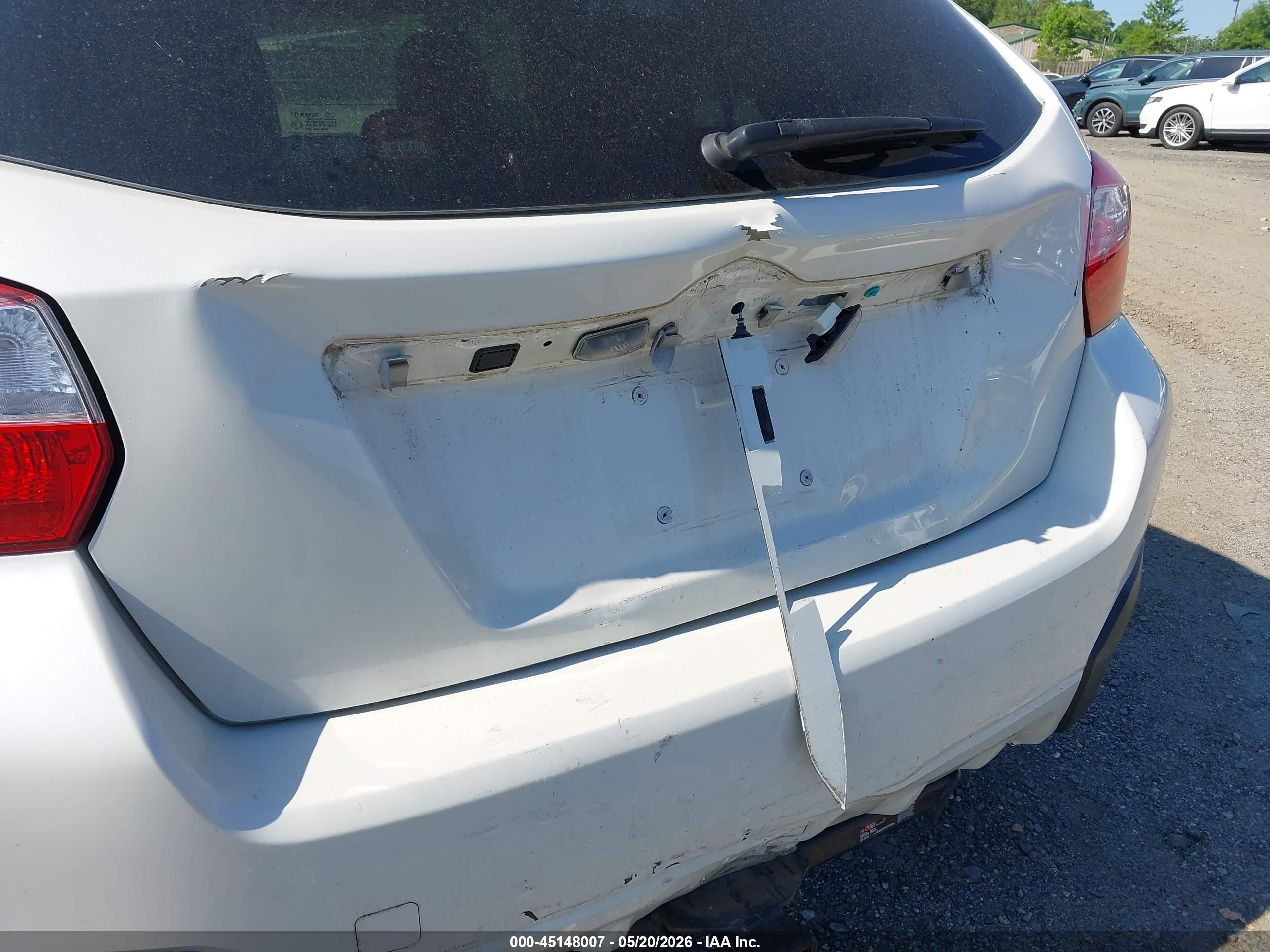 2014 Subaru Xv Crosstrek 2.0i Premium White vin: JF2GPAVC1E8256399