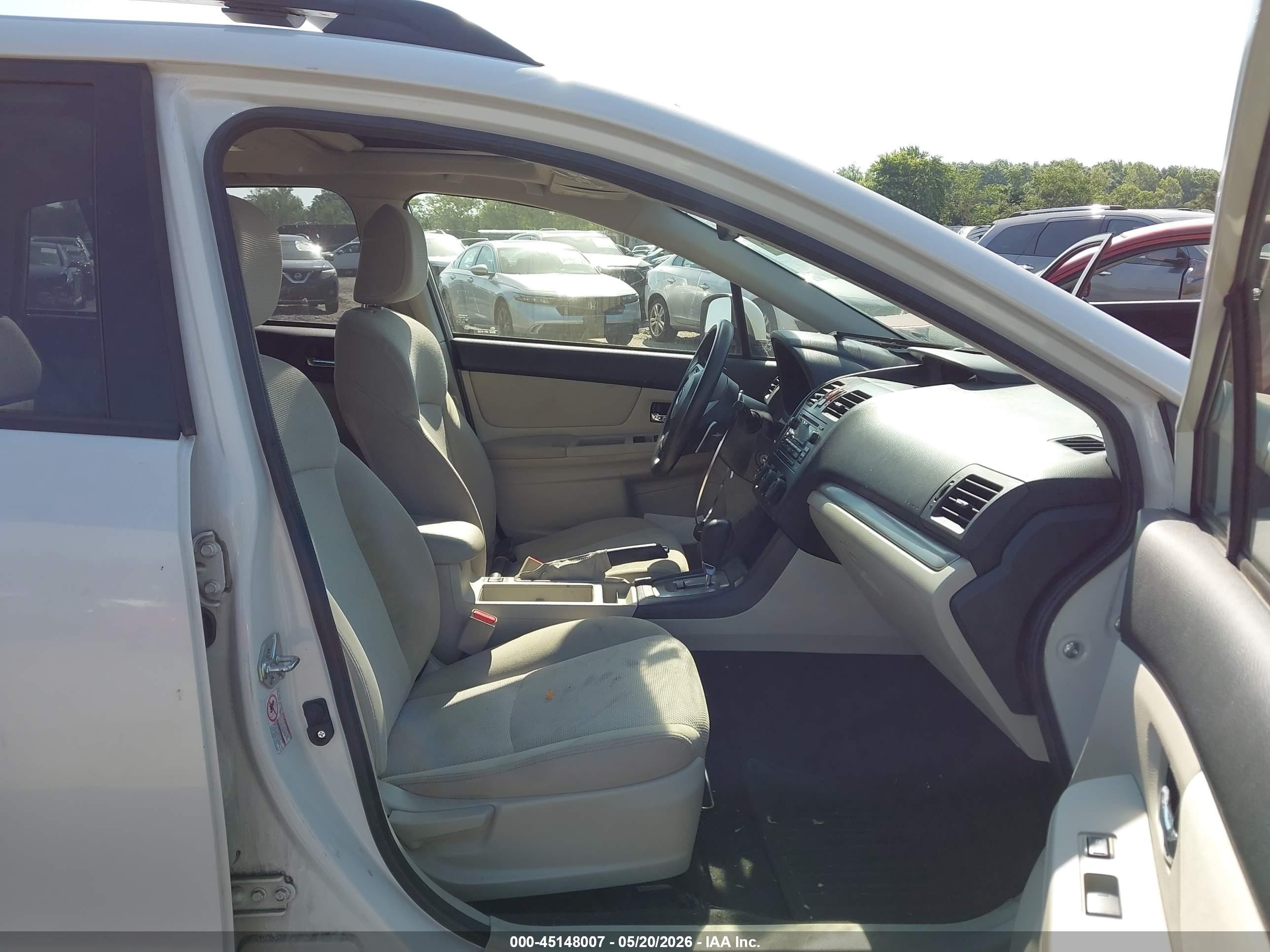 2014 Subaru Xv Crosstrek 2.0i Premium White vin: JF2GPAVC1E8256399