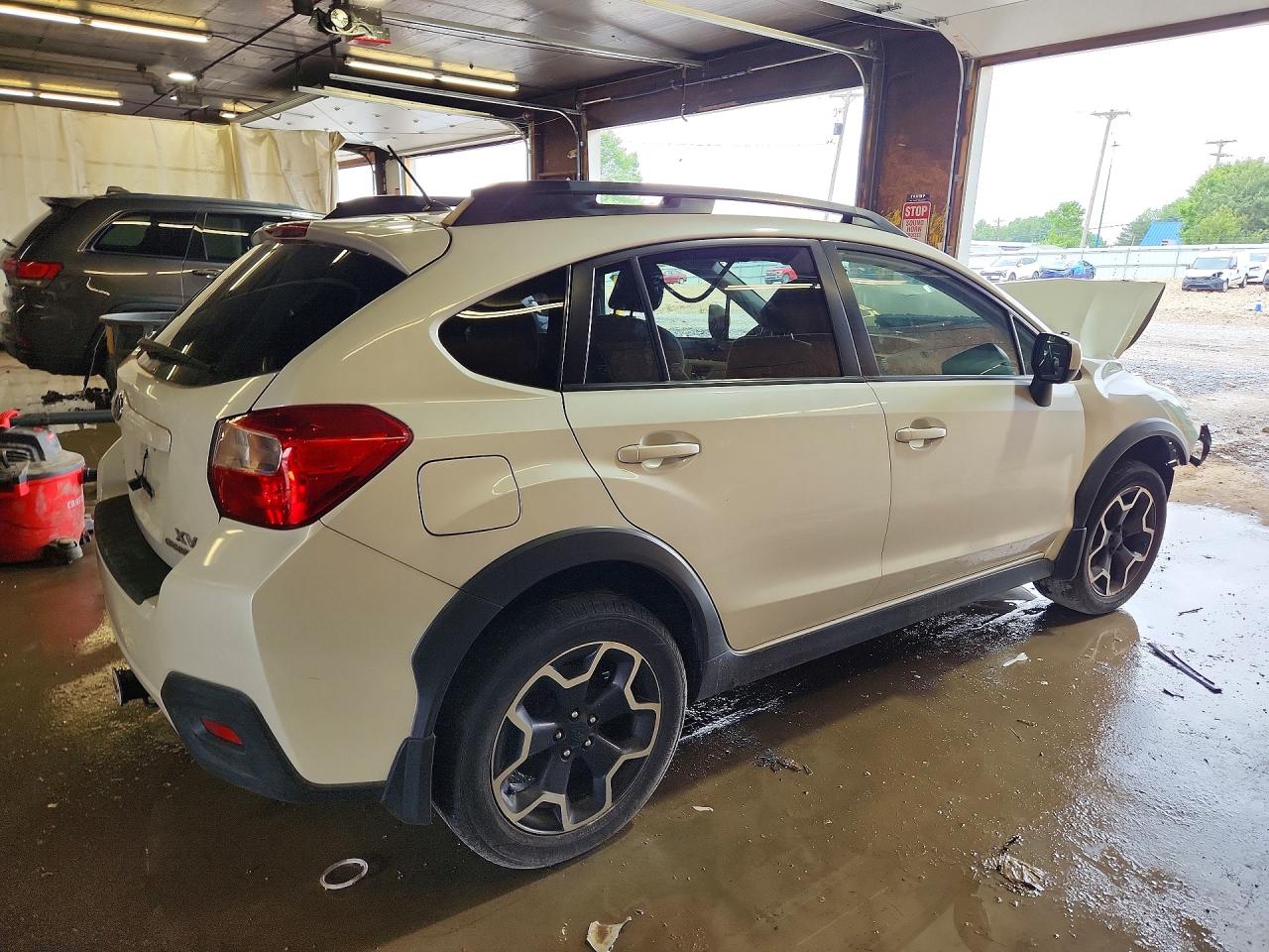 2014 Subaru Xv Crosstrek 2.0 Premium White vin: JF2GPAVC2E8210726
