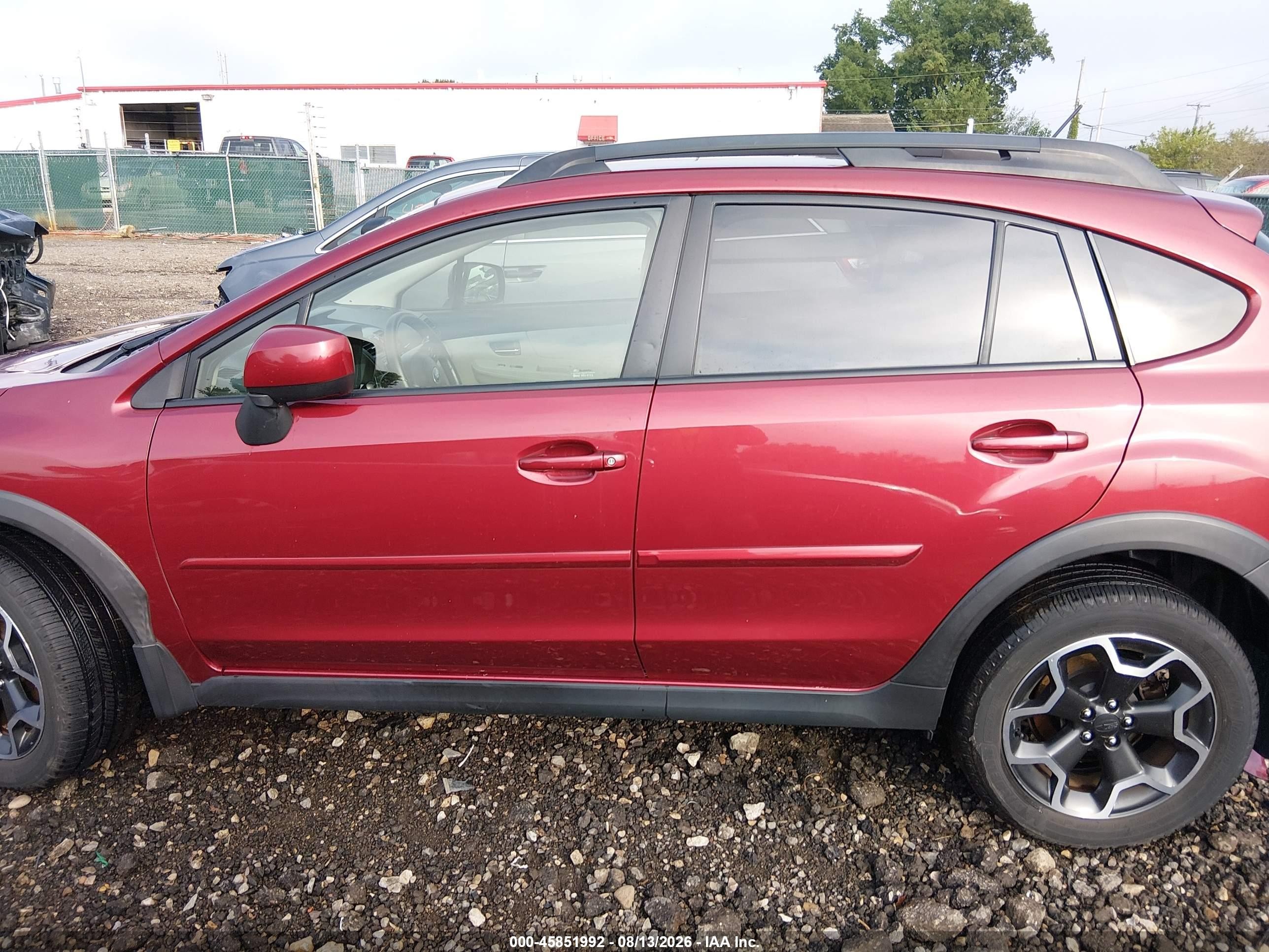 2014 Subaru Xv Crosstrek 2.0i Premium Red vin: JF2GPAVC2E8323902