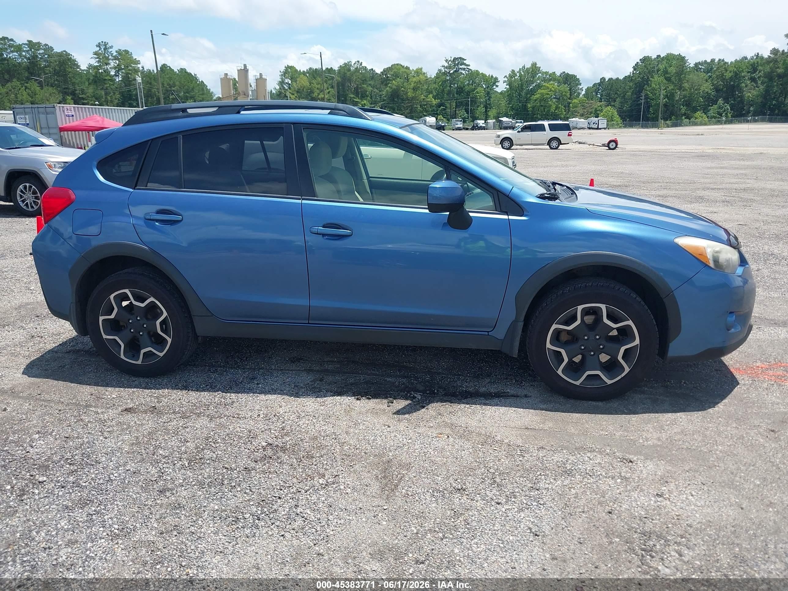 2014 Subaru Xv Crosstrek 2.0i Premium Blue vin: JF2GPAVC2E8348265