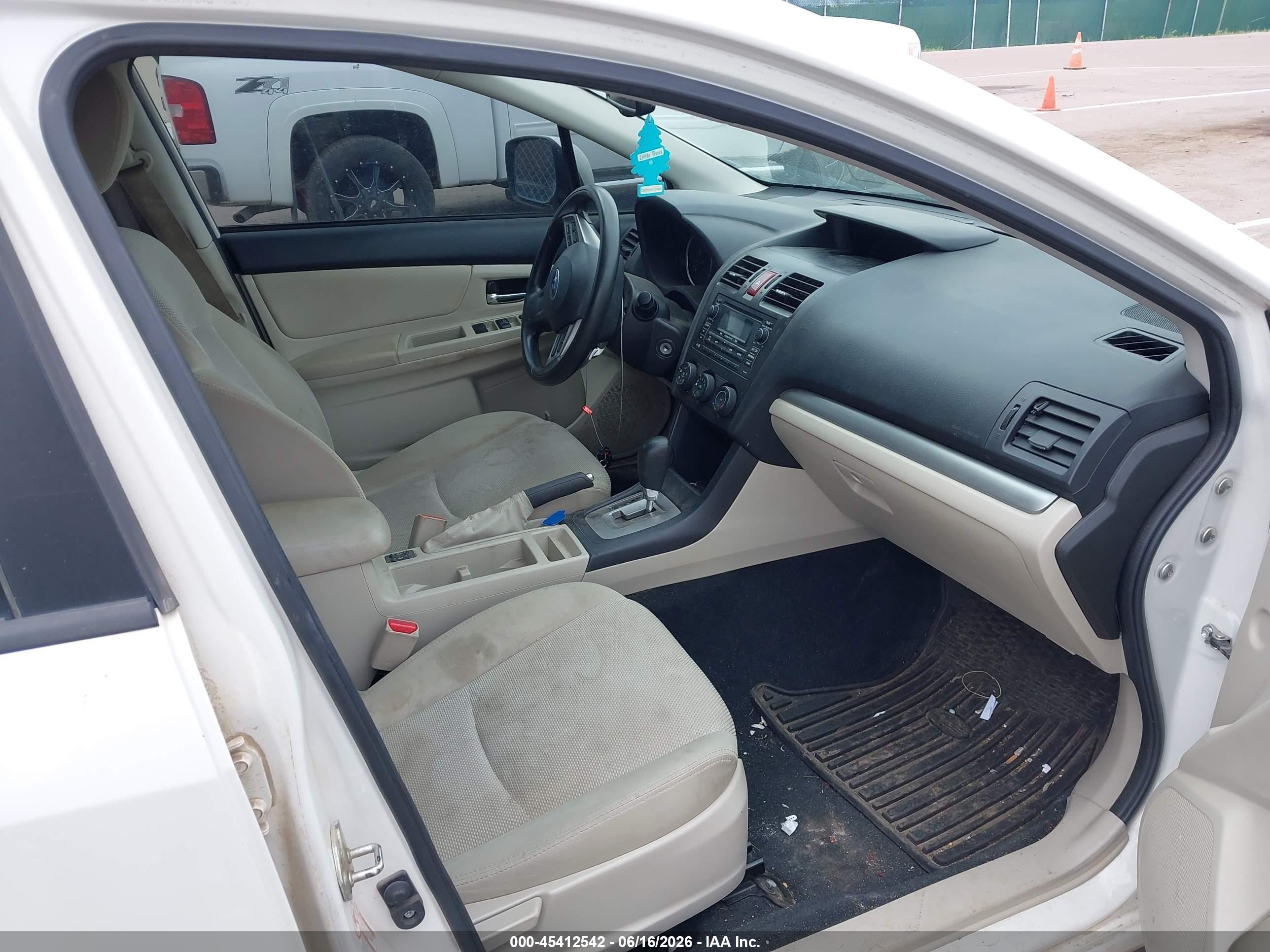 2014 Subaru Xv Crosstrek 2.0i Premium White vin: JF2GPAVC3E8254587