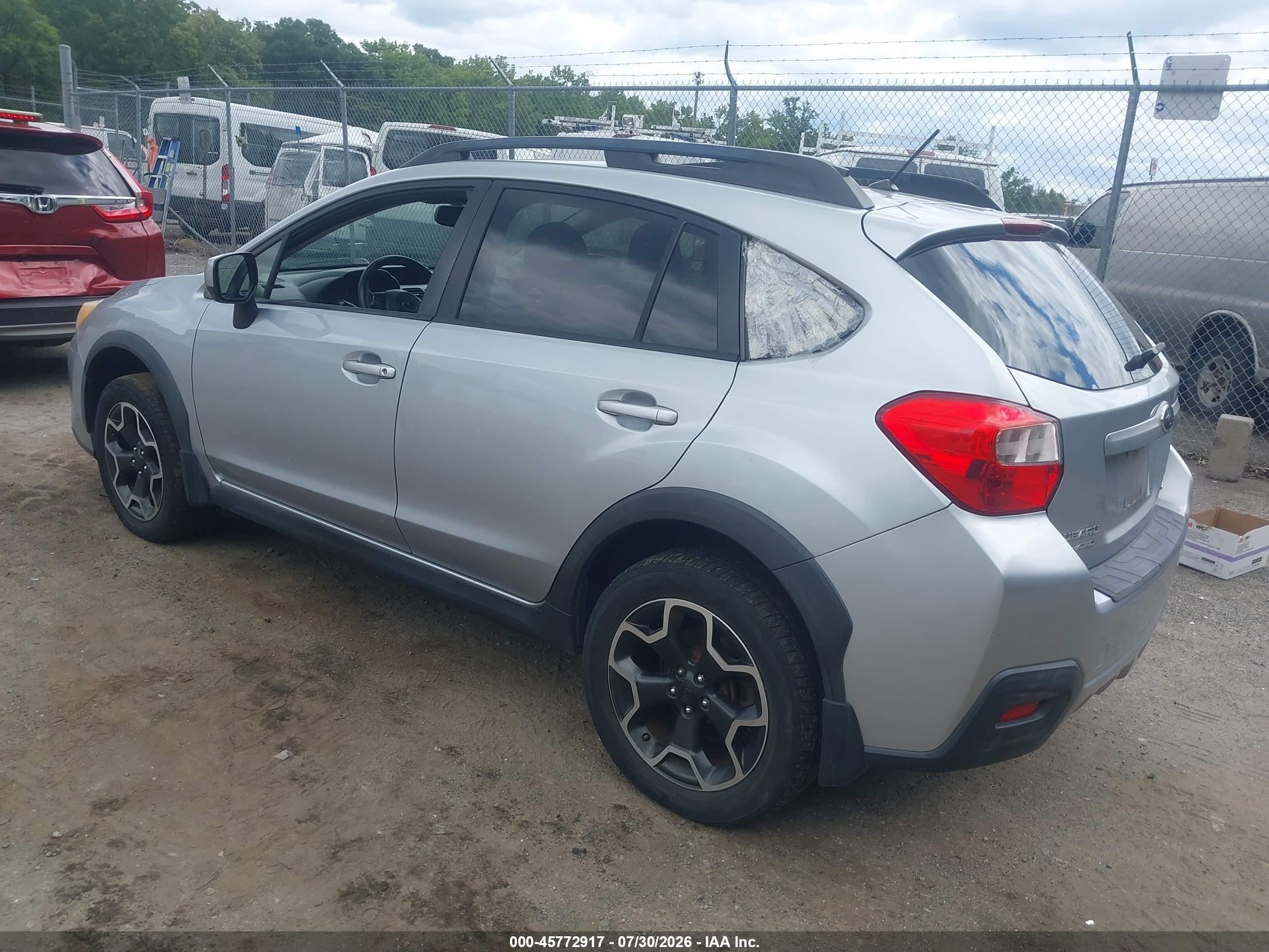 2013 Subaru Xv Crosstrek 2.0i Premium Silver vin: JF2GPAVC4D2810732
