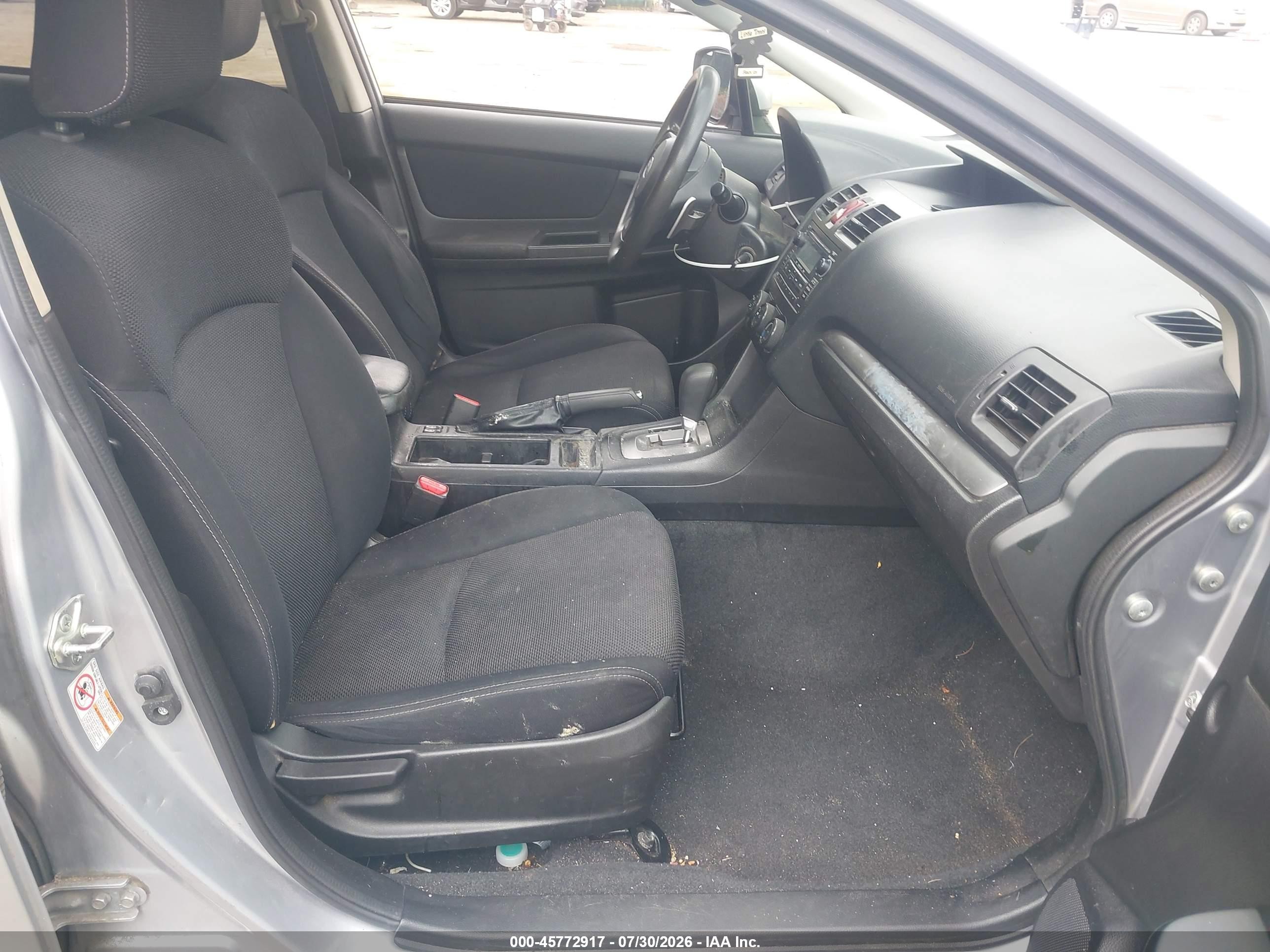 2013 Subaru Xv Crosstrek 2.0i Premium Silver vin: JF2GPAVC4D2810732