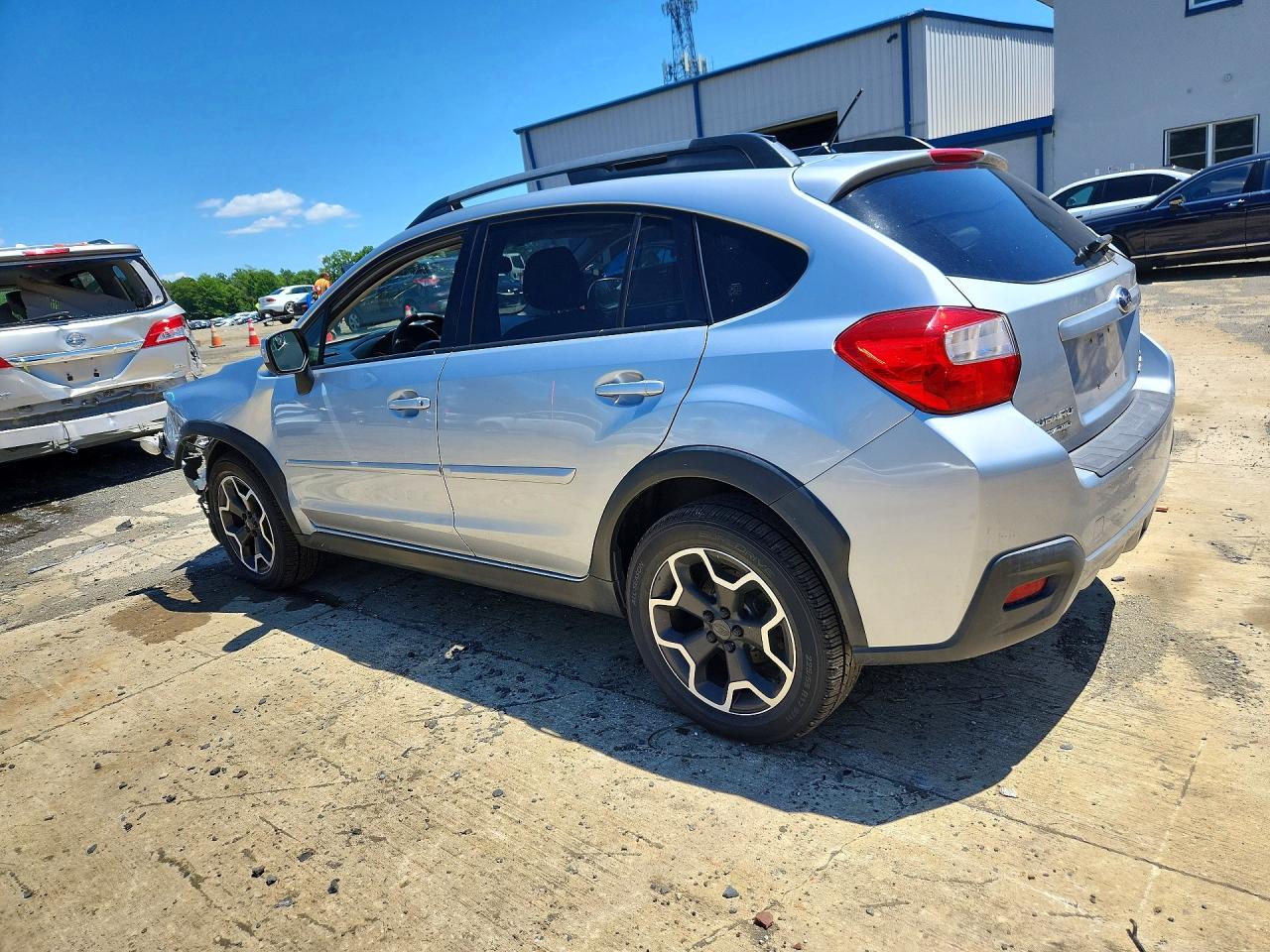 2014 Subaru Xv Crosstrek 2.0 Premium Silver vin: JF2GPAVC4EH337834