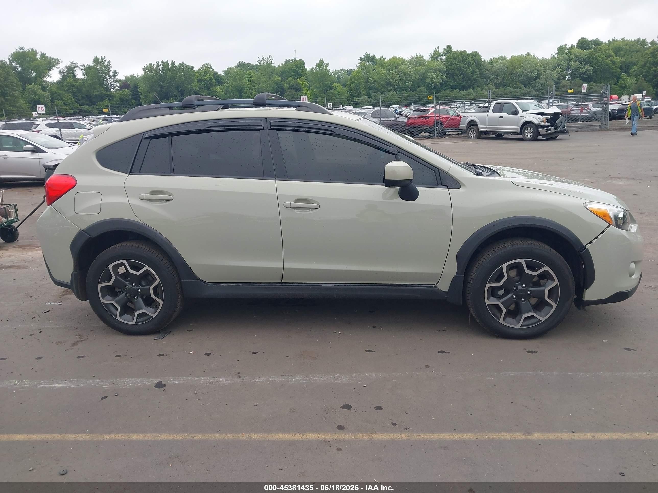 2013 Subaru Xv Crosstrek 2.0i Premium Cream vin: JF2GPAVC6D2882970