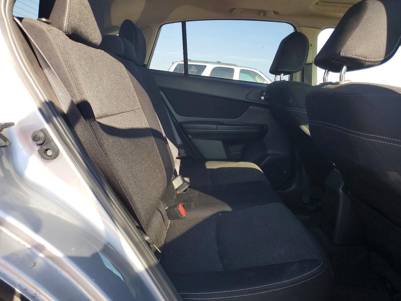 2014 Subaru Xv Crosstrek 2.0 Premium Silver vin: JF2GPAVC7E8216778