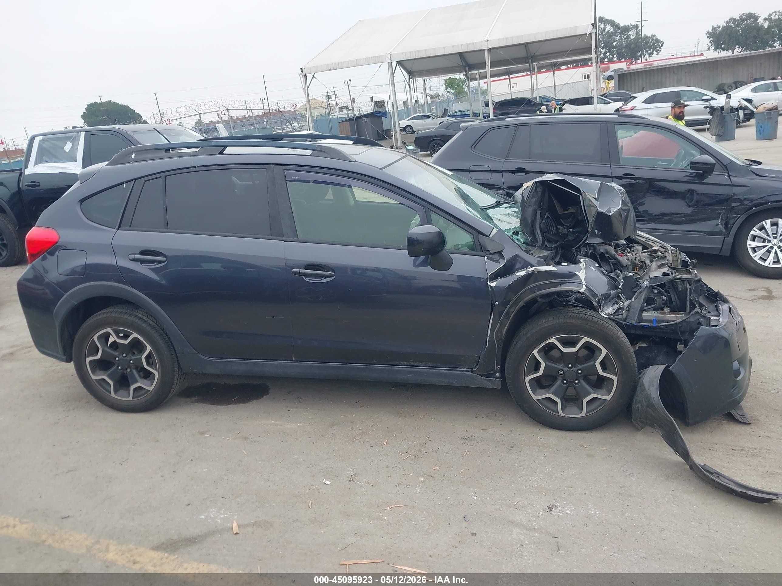 2014 Subaru Xv Crosstrek 2.0i Premium Gray vin: JF2GPAVC7E8299533