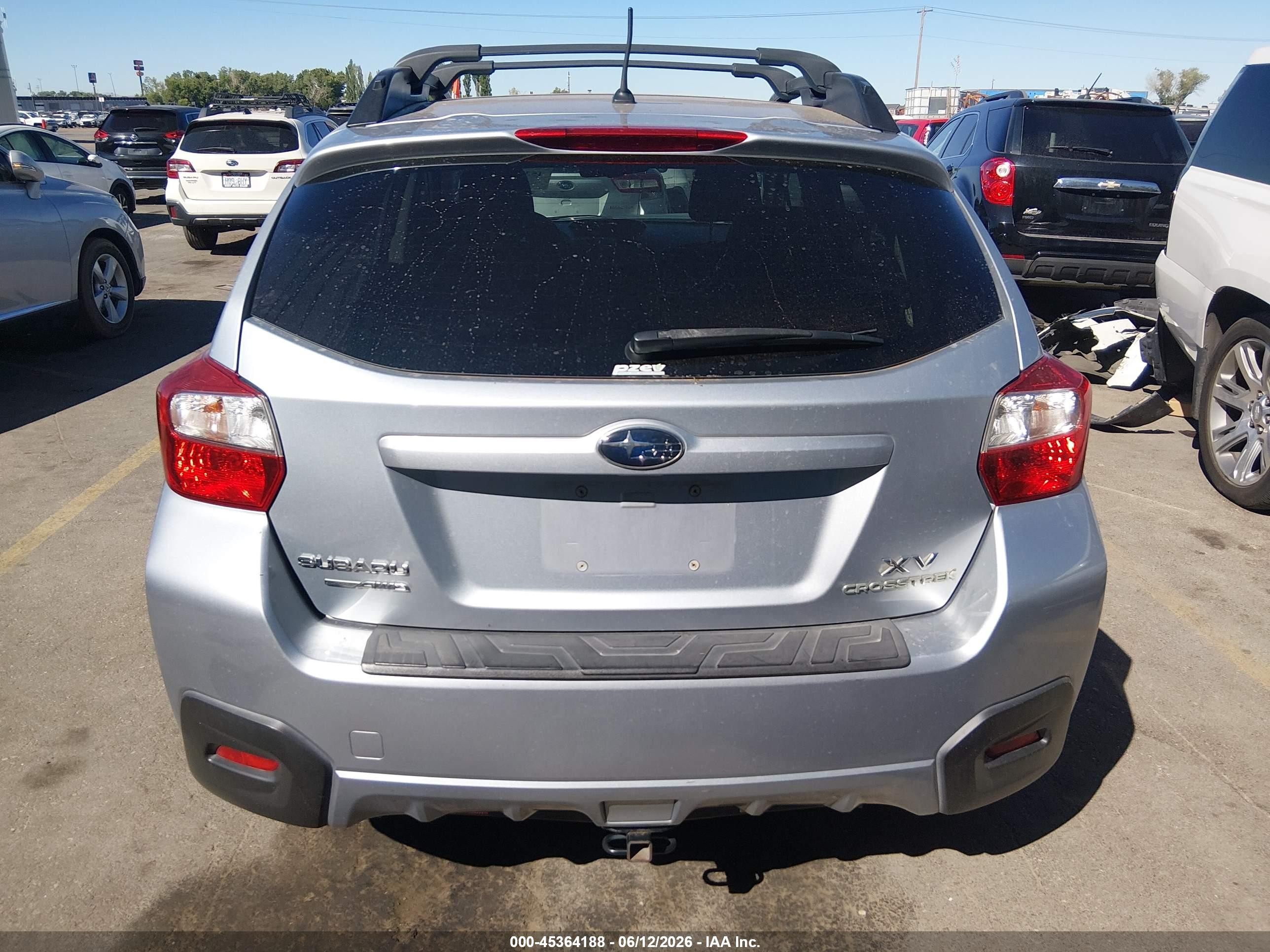 2014 Subaru Xv Crosstrek 2.0i Premium Silver vin: JF2GPAVC8EH337402