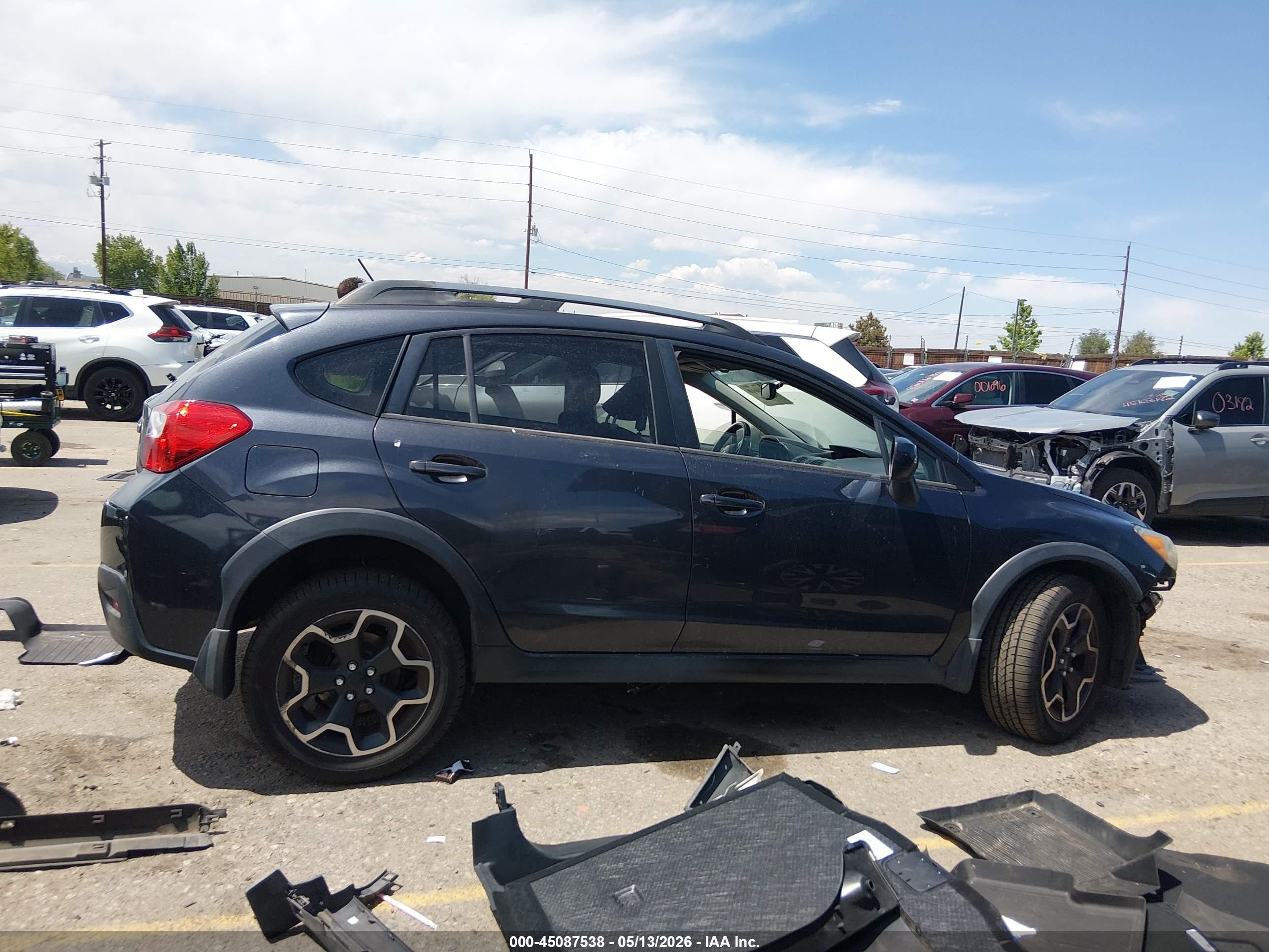 2014 Subaru Xv Crosstrek 2.0i Premium Gray vin: JF2GPAVC9E8210142