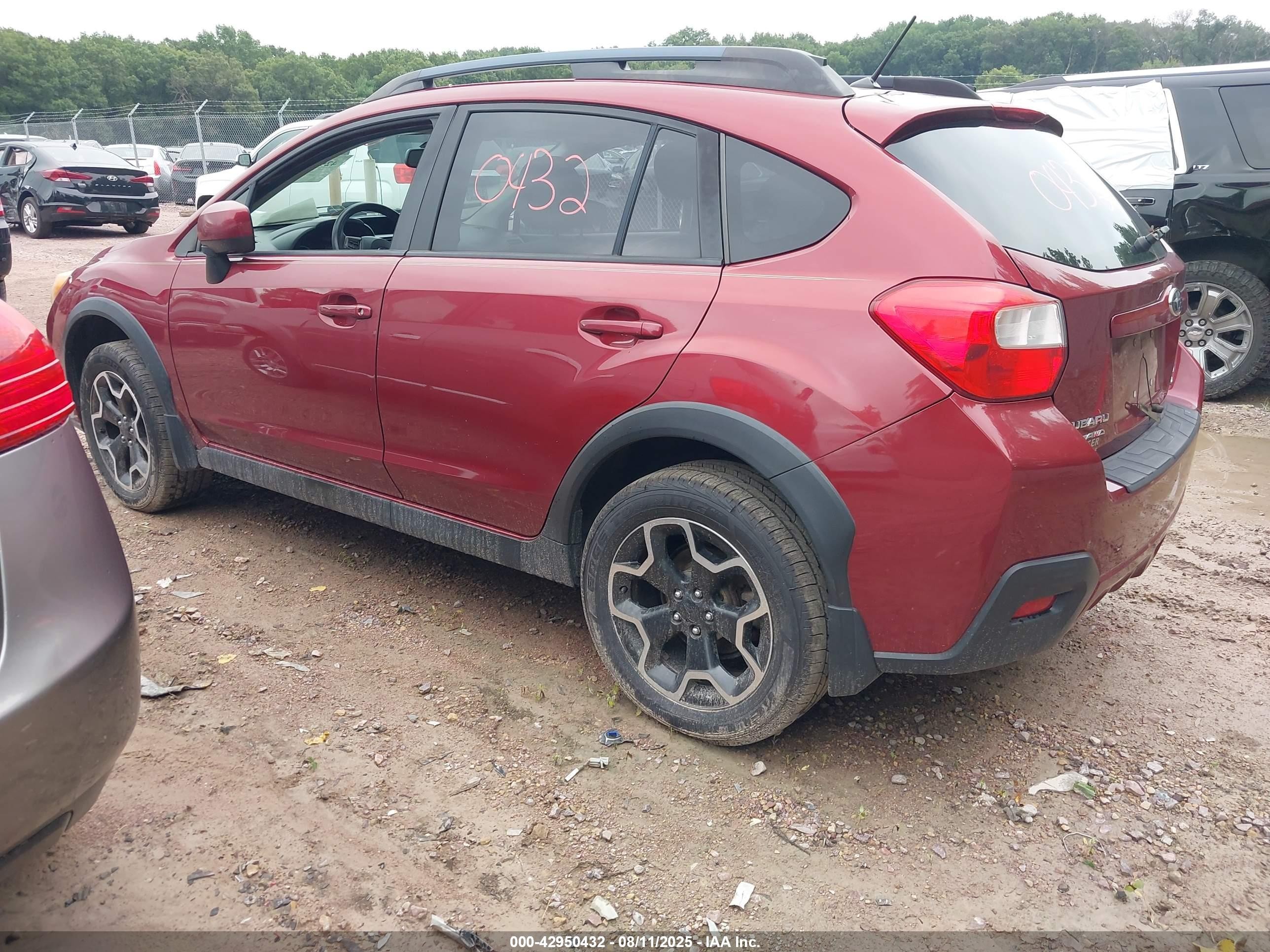 2014 Subaru Xv Crosstrek 2.0i Premium Maroon vin: JF2GPAVCXE8225216