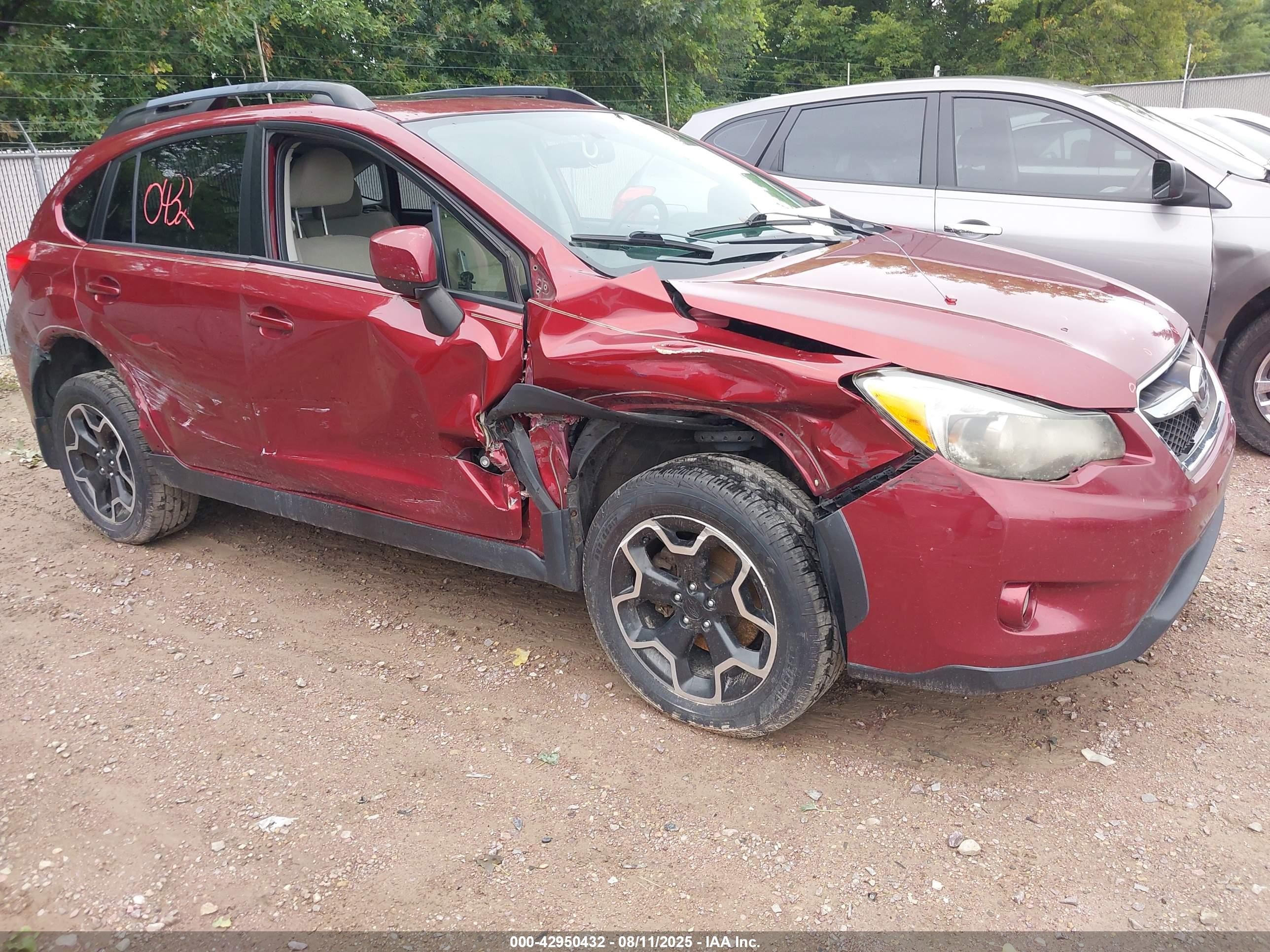 2014 Subaru Xv Crosstrek 2.0i Premium Maroon vin: JF2GPAVCXE8225216